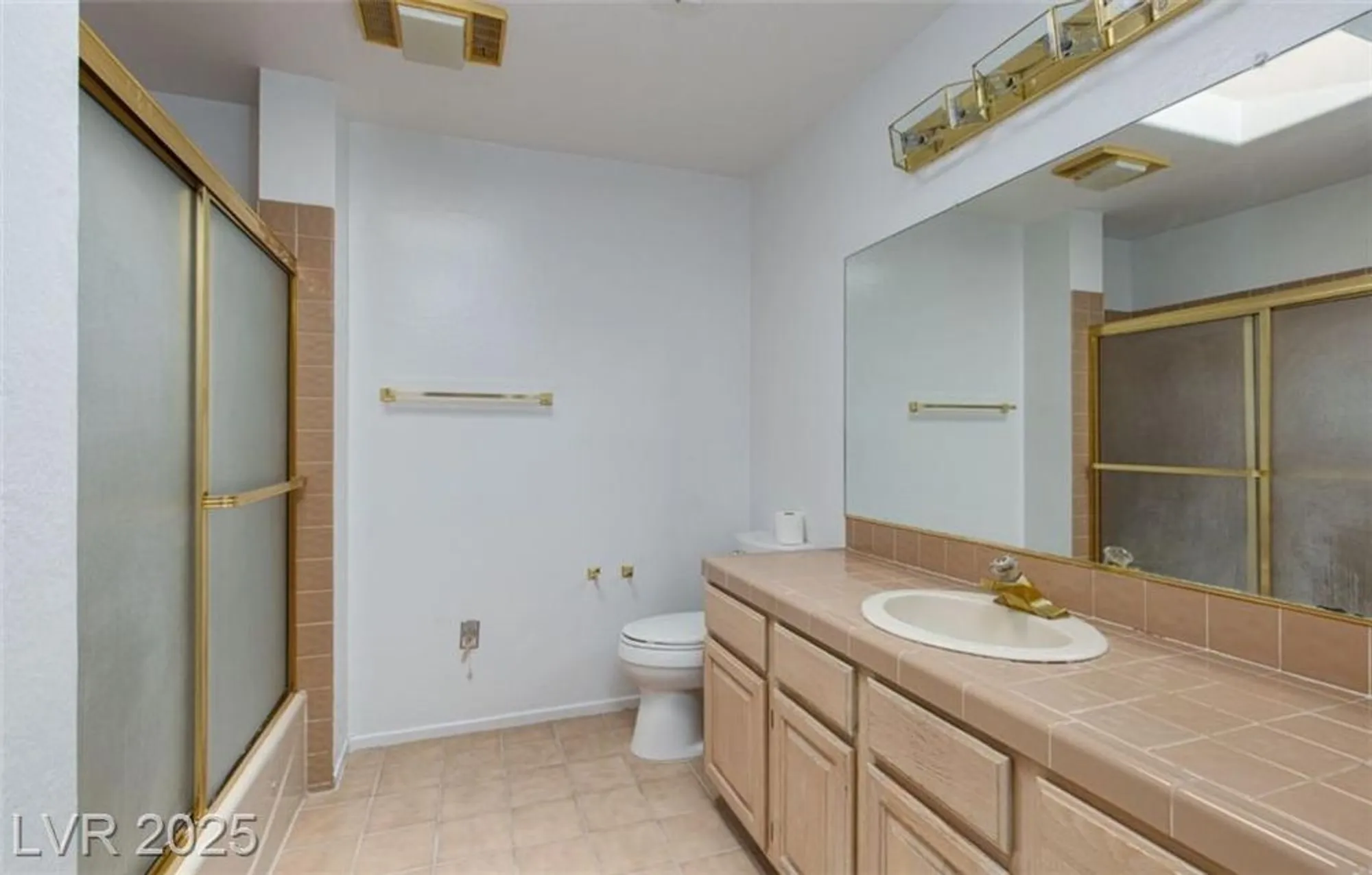 Property Slideshow image 11 of 24 | 2851 s valley view blvd 1021, Las Vegas, NV, 89102