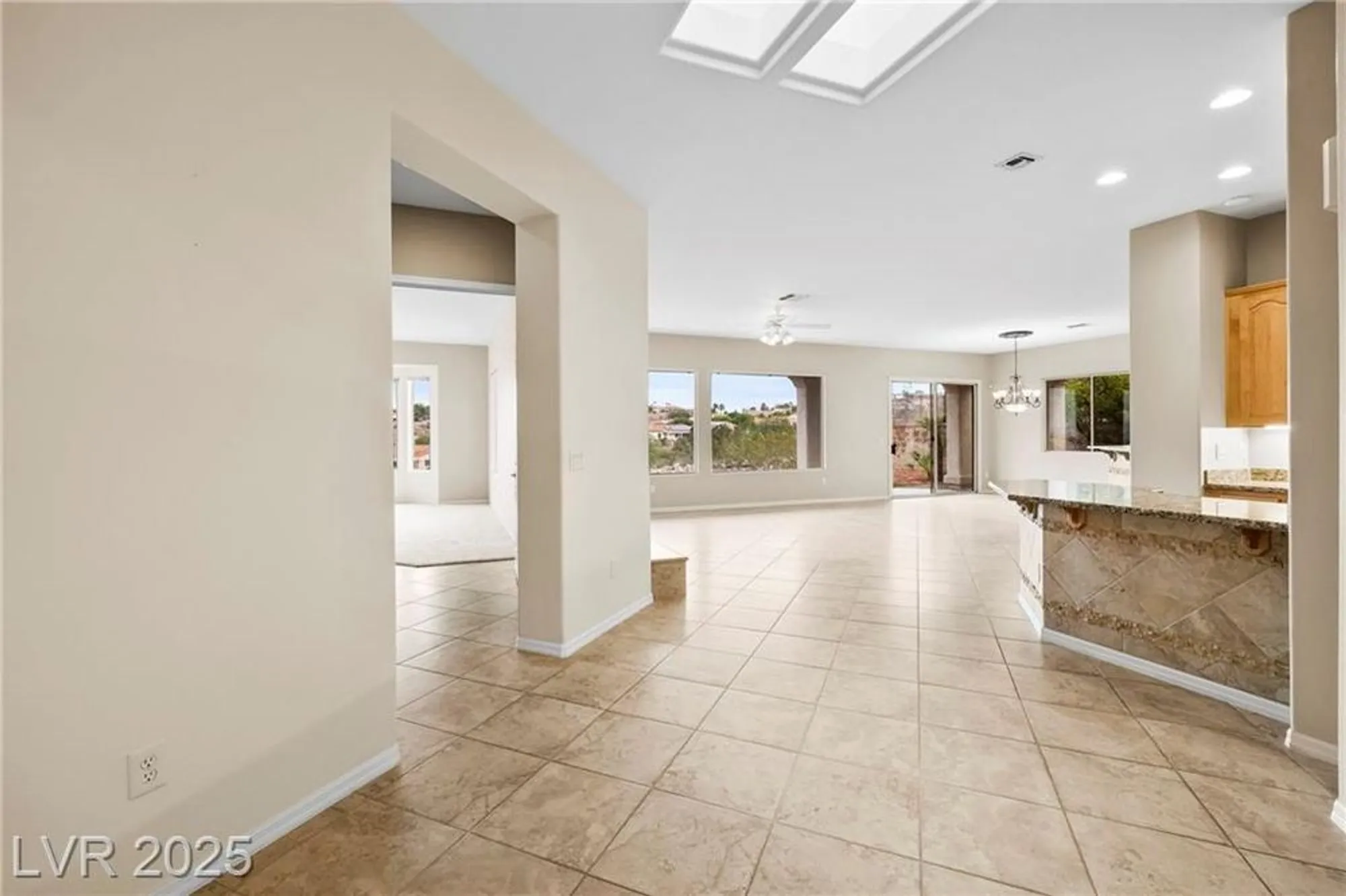 Property Slideshow image 3 of 37 | 2868 foxtail creek ave, Henderson, NV, 89052