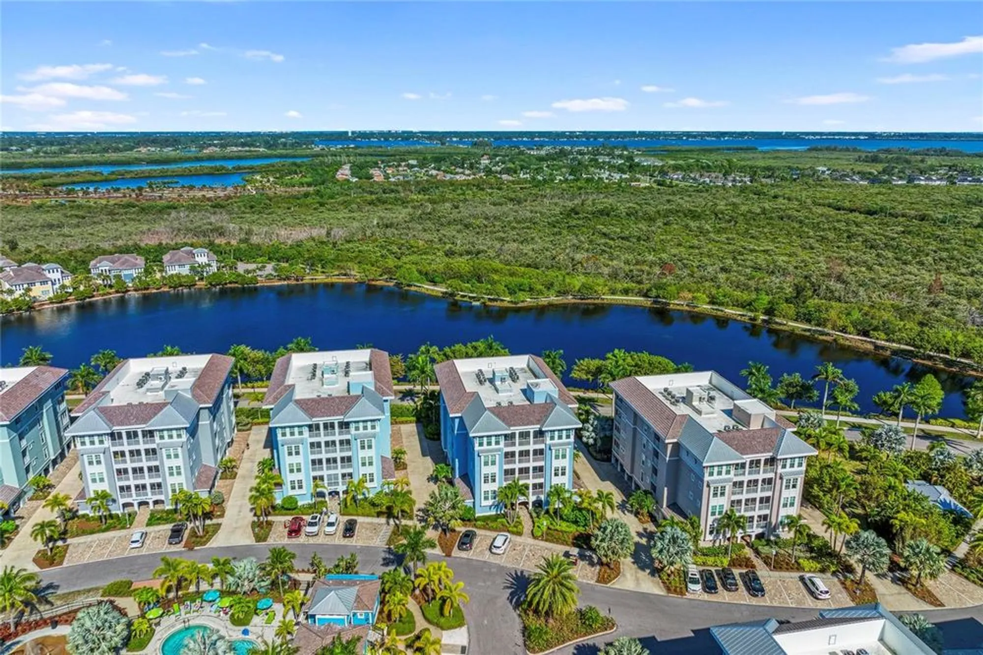 Property Slideshow image 1 of 100 | 391 aruba cir unit 101, Bradenton, FL, 34209