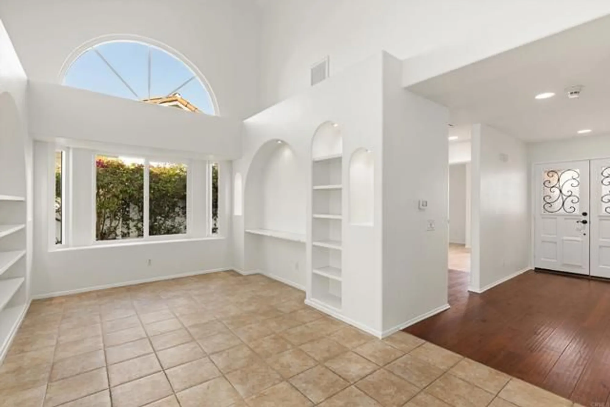 Property Slideshow image 29 of 37 | 4815 galicia way, Oceanside, CA, 92056