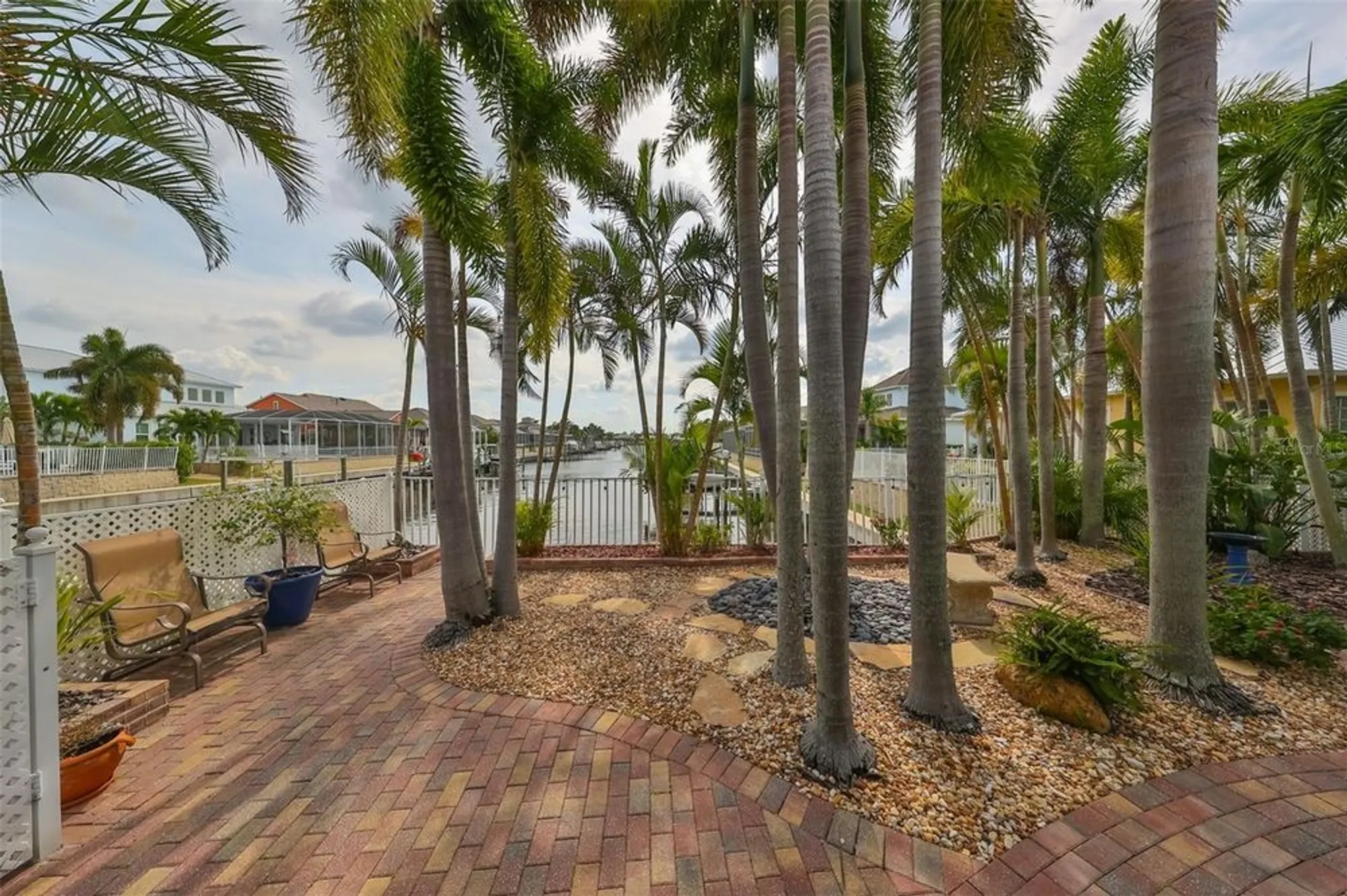 Property Slideshow image 42 of 72 | 618 islebay dr, Apollo Beach, FL, 33572
