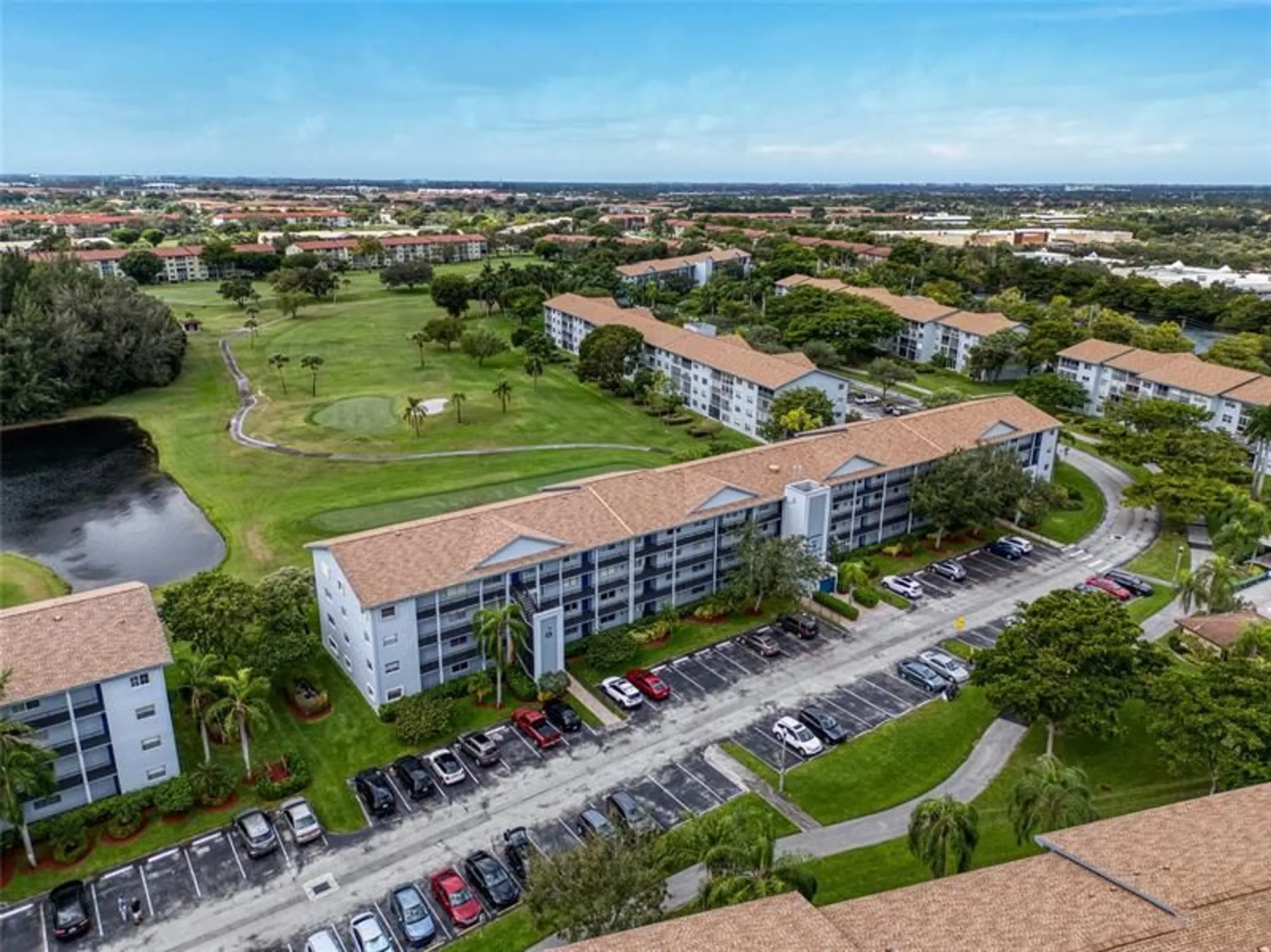 Property Slideshow image 4 of 36 | 800 sw 125th way apt 202, Pembroke Pines, FL, 33027