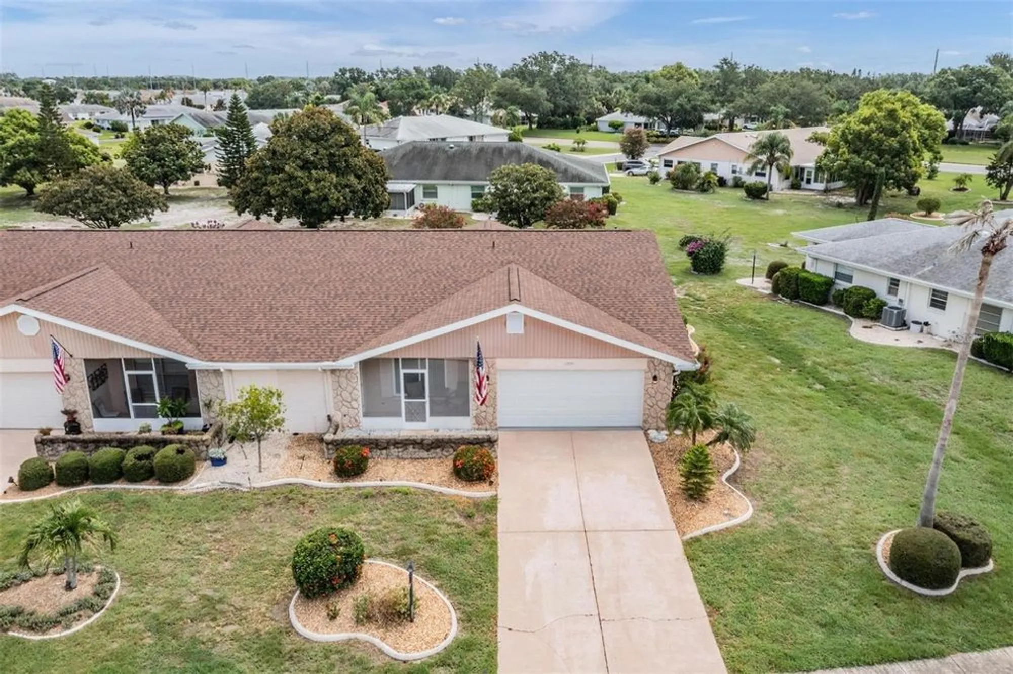 Property Slideshow image 4 of 51 | 1209 wild feather ln, Sun City Center, FL, 33573