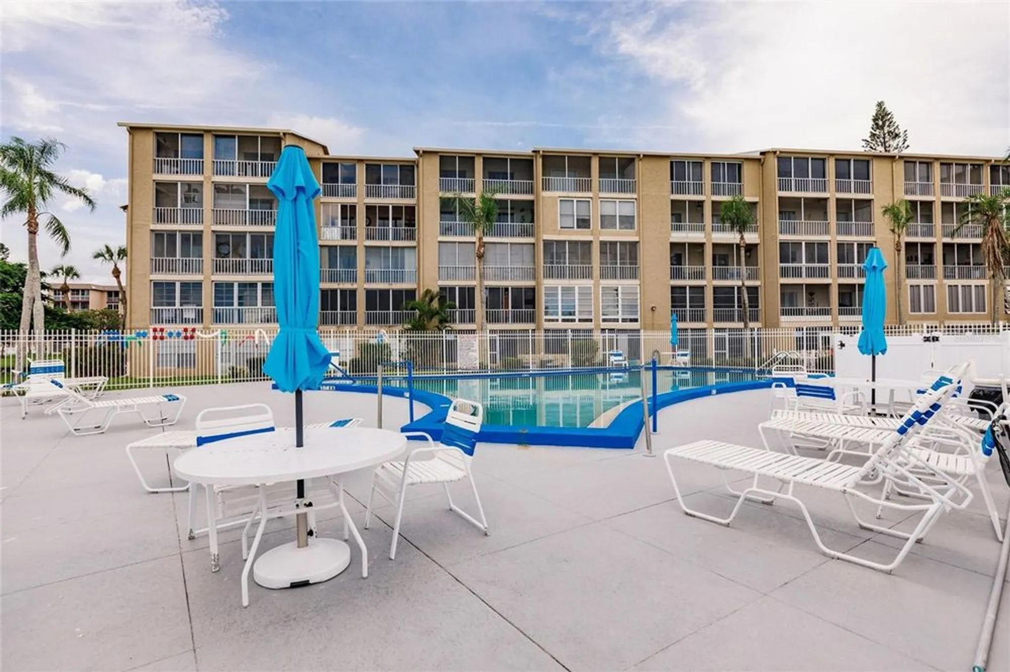 Property Slideshow image 43 of 64 | 3635 lake bayshore dr j-410, Bradenton, FL, 34205