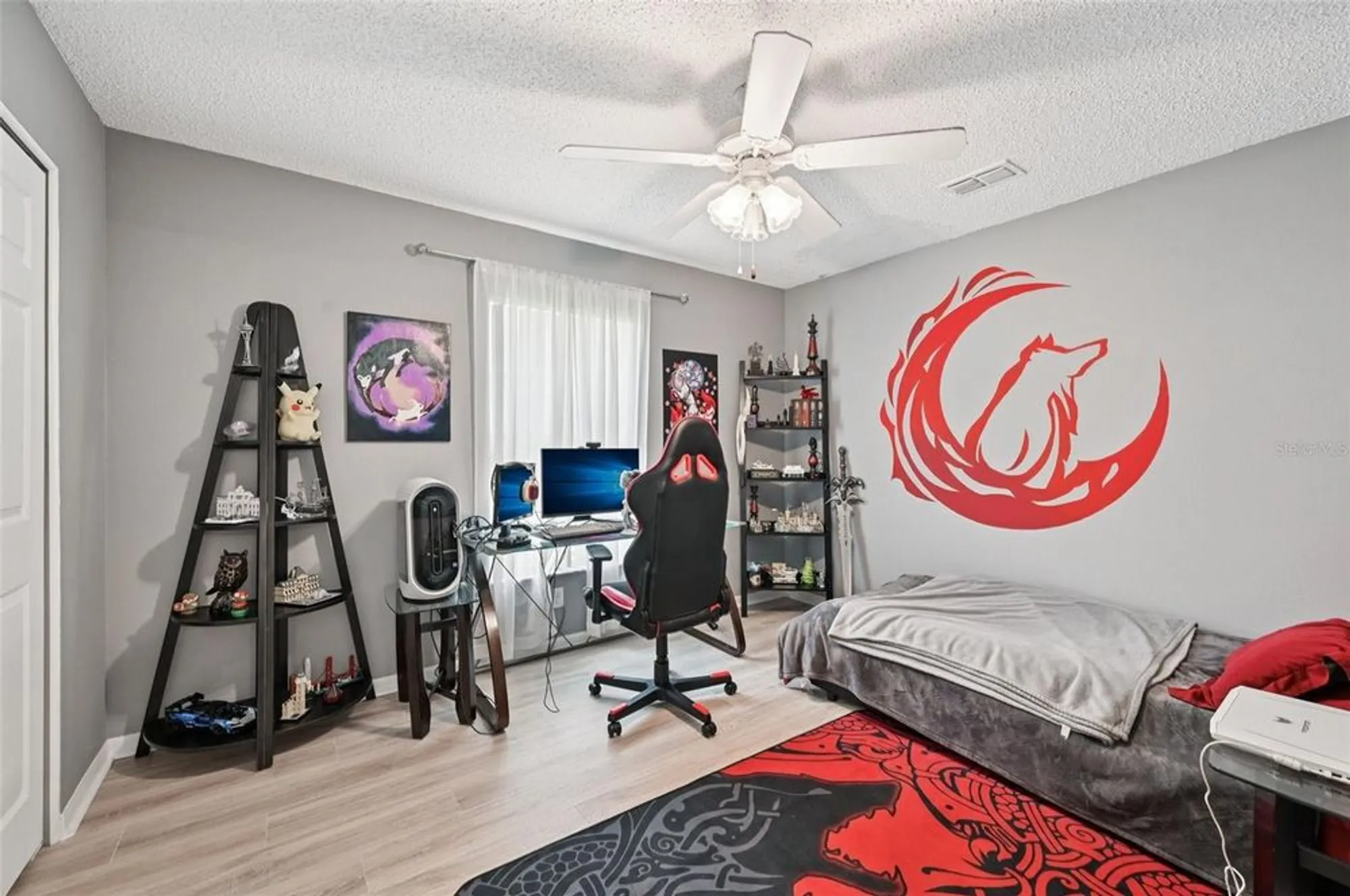 Property Slideshow image 28 of 46 | 2306 emerald lake dr, Sun City Center, FL, 33573