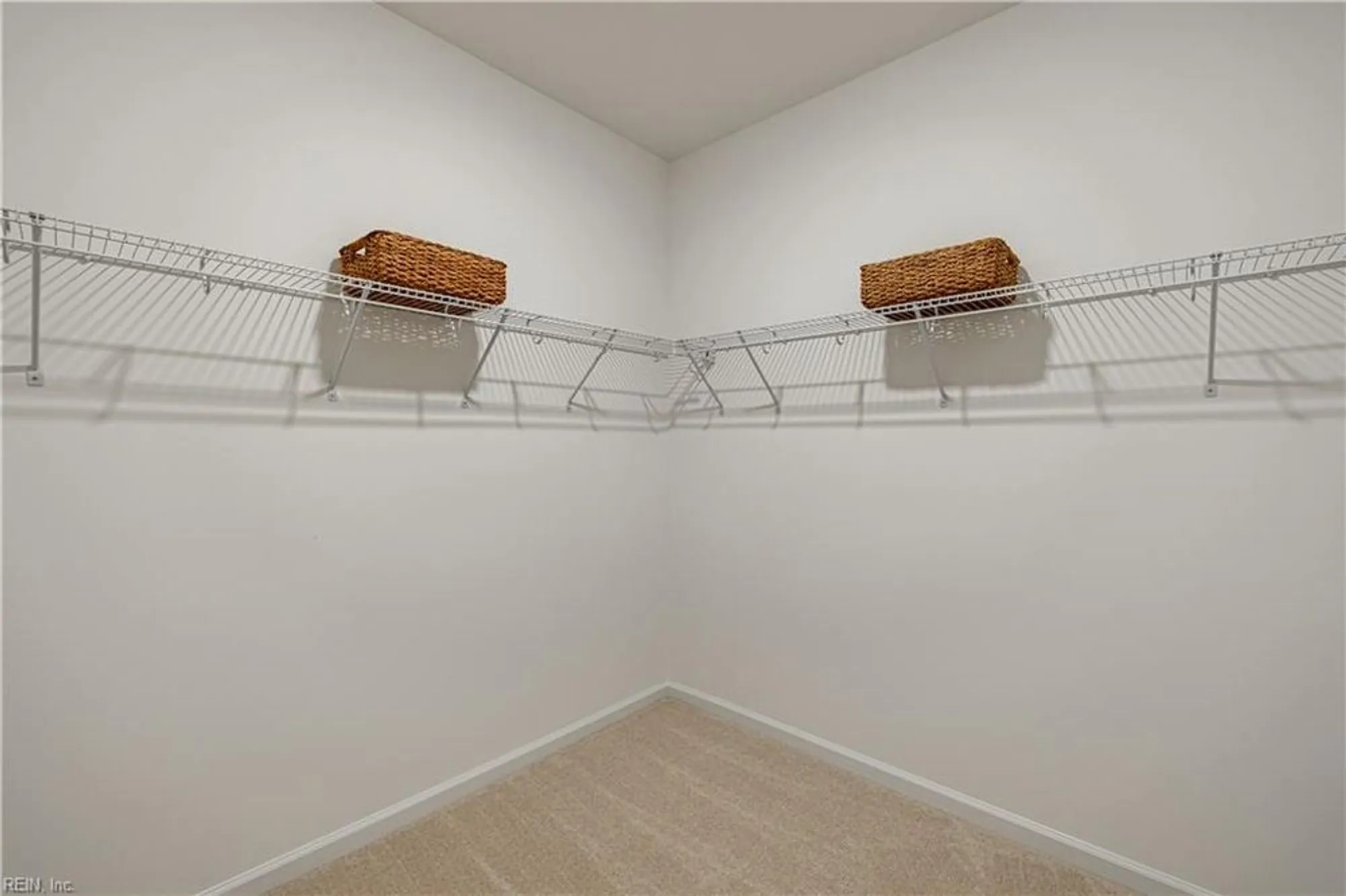 Property Slideshow image 26 of 33 | 202 oxford ave # 46-1, Smithfield, VA, 23430