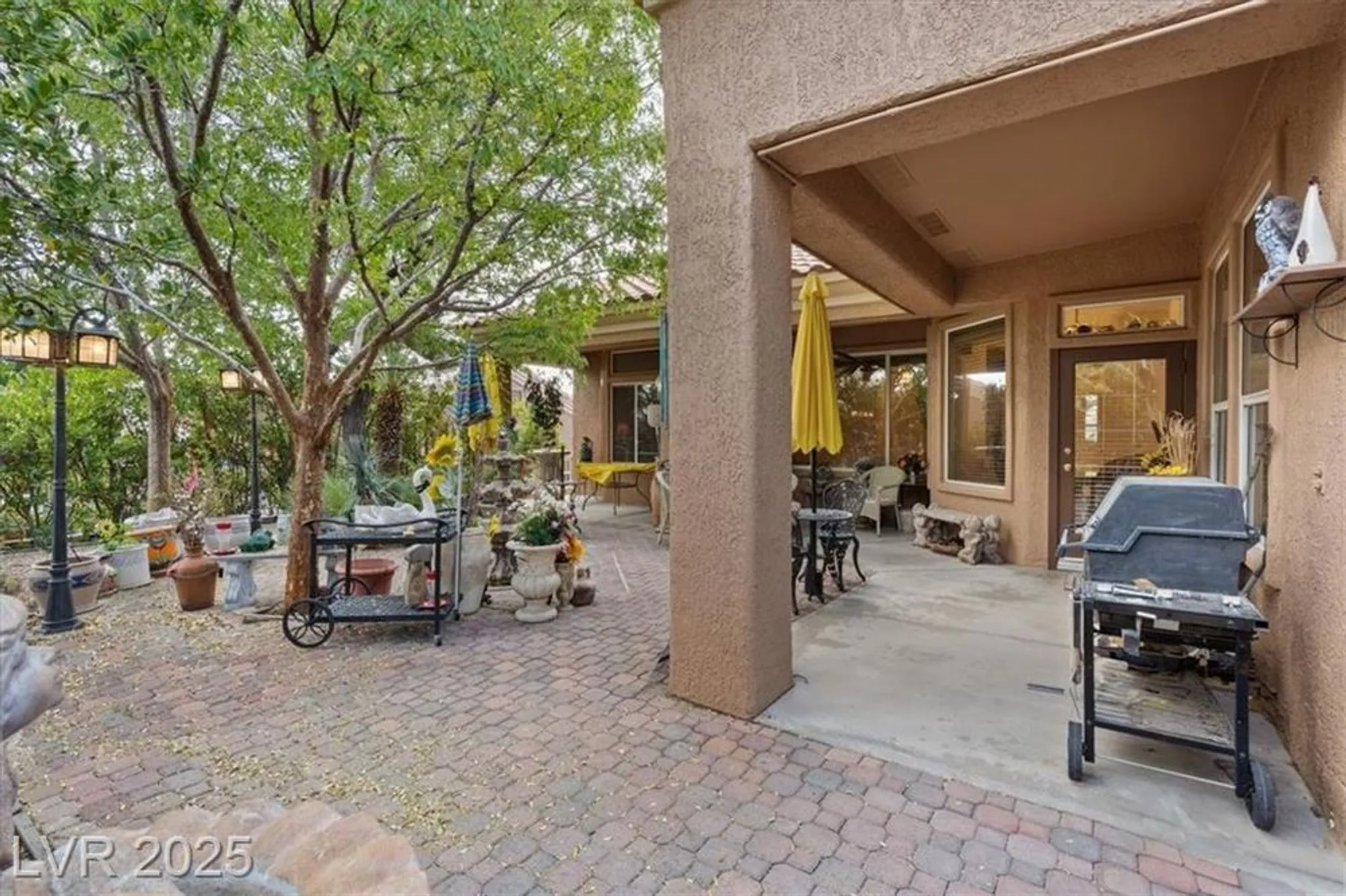 Property Slideshow image 27 of 32 | 10312 bent brook pl, Las Vegas, NV, 89134