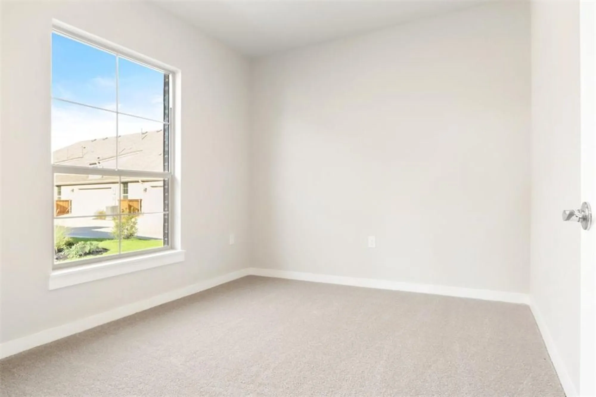 Property Slideshow image 23 of 27 | 2619 st helena ln, Grand Prairie, TX, 75054