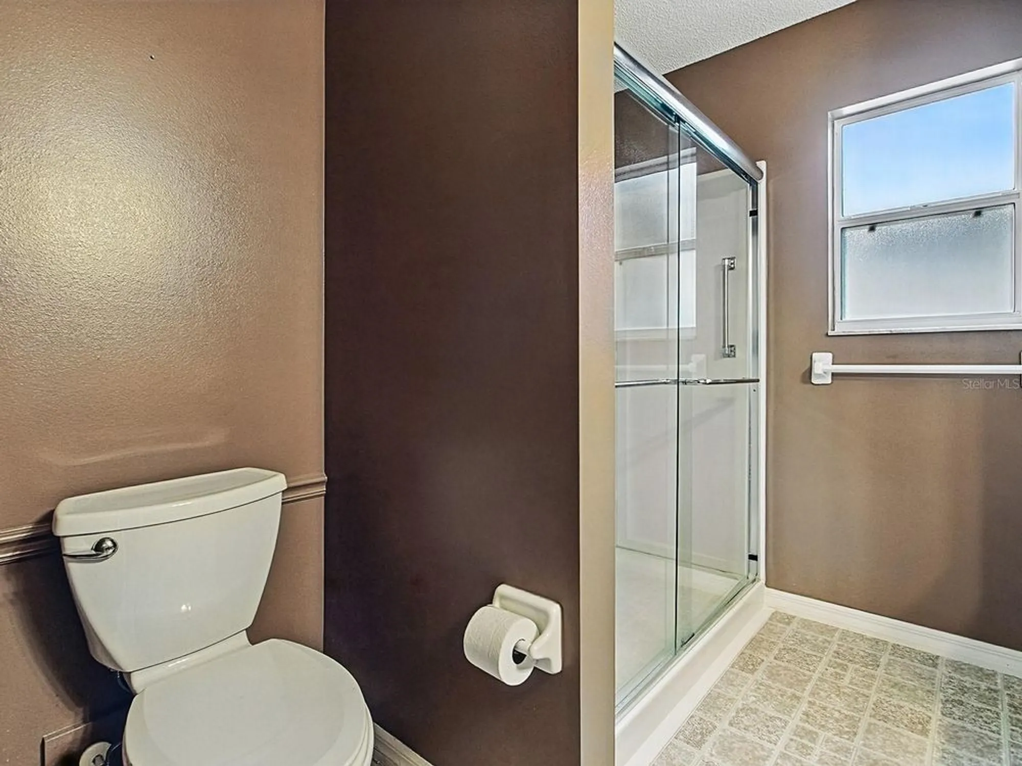 Property Slideshow image 19 of 38 | 409 westwood dr, Leesburg, FL, 34748