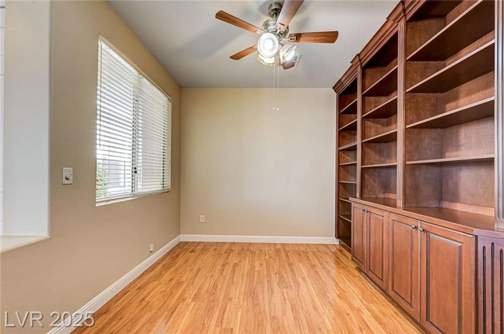 Property Slideshow image 22 of 65 | 10532 riva grande ct, Las Vegas, NV, 89135