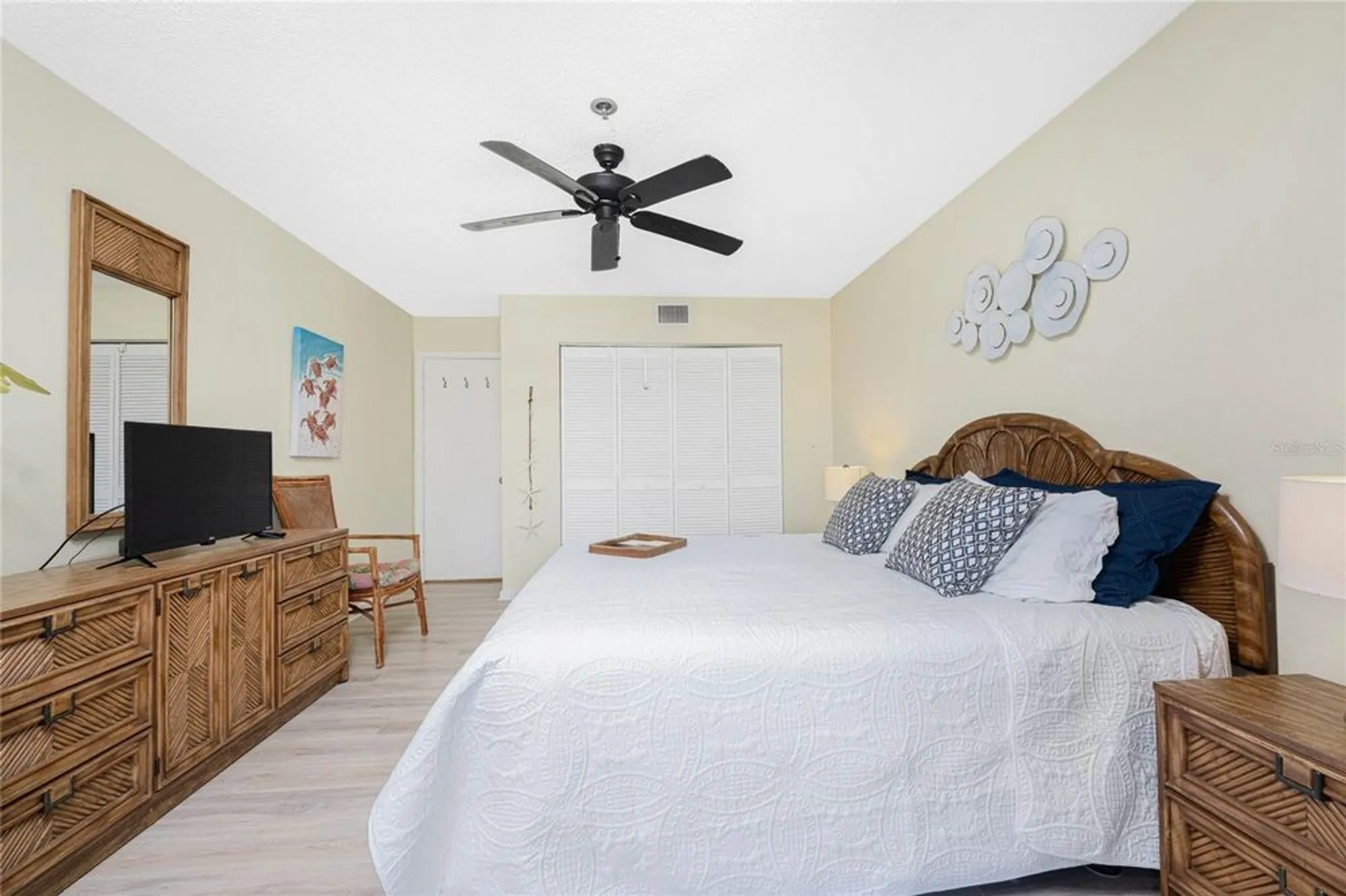 Property Slideshow image 7 of 42 | 3160 matecumbe key rd apt 238, Punta Gorda, FL, 33955