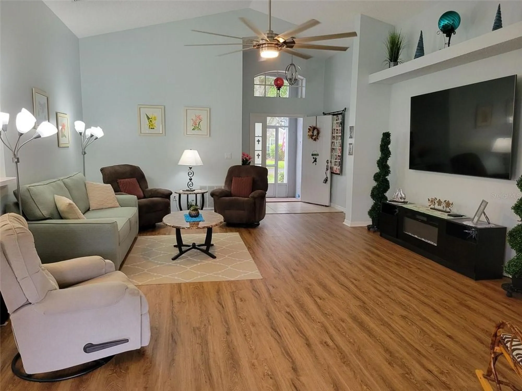 Property Slideshow image 5 of 46 | 3724 westerham dr, Clermont, FL, 34711