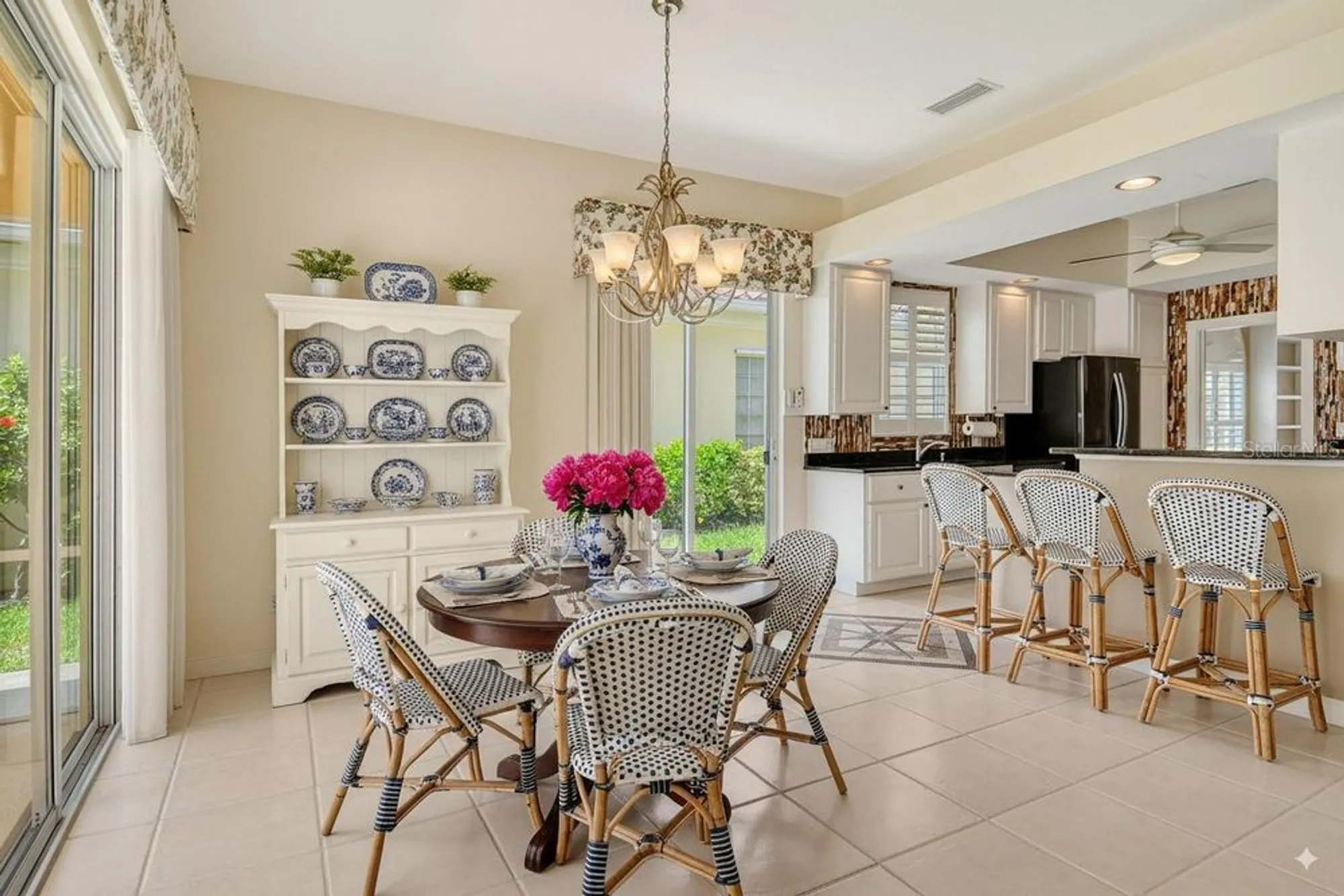 Property Slideshow image 19 of 70 | 5562 octonia pl, Sarasota, FL, 34238