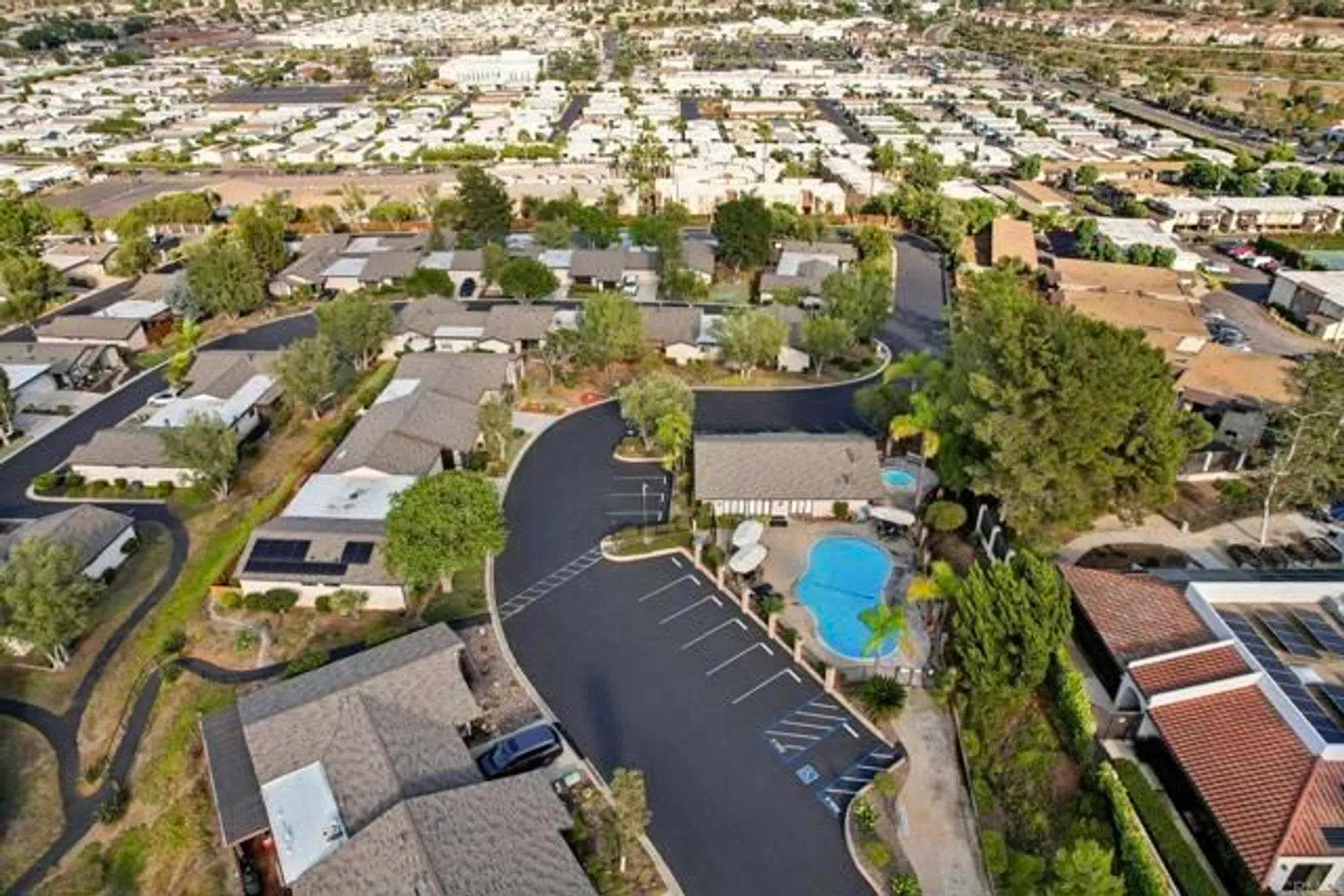 Property Slideshow image 33 of 36 | 737 nob cir, Vista, CA, 92084