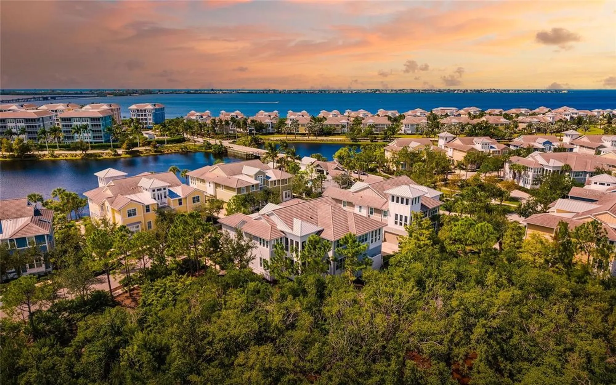 Property Slideshow image 1 of 50 | 339 sapphire lake dr unit 101, Bradenton, FL, 34209