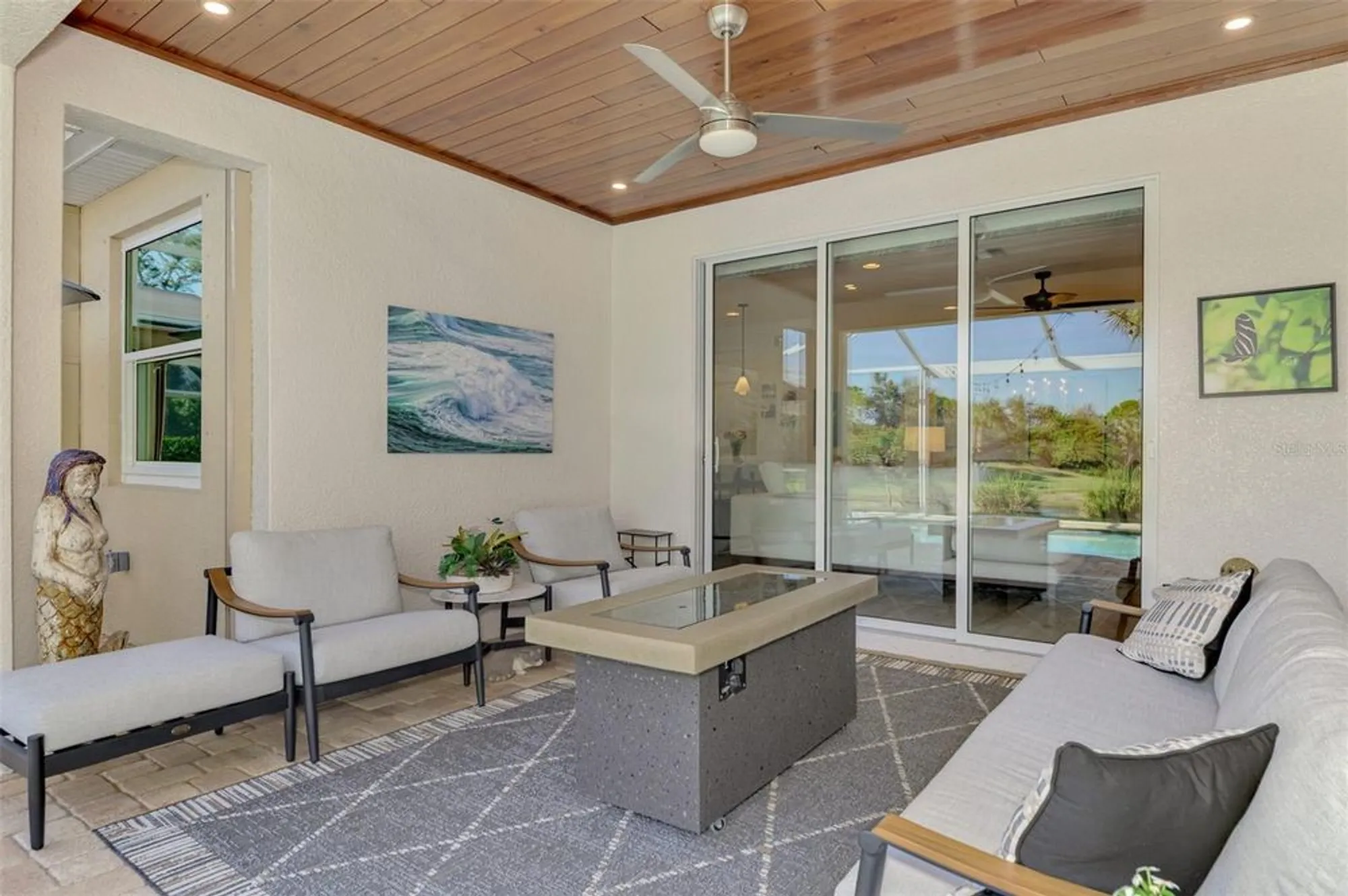 Property Slideshow image 47 of 79 | 6193 abaco dr, Sarasota, FL, 34238