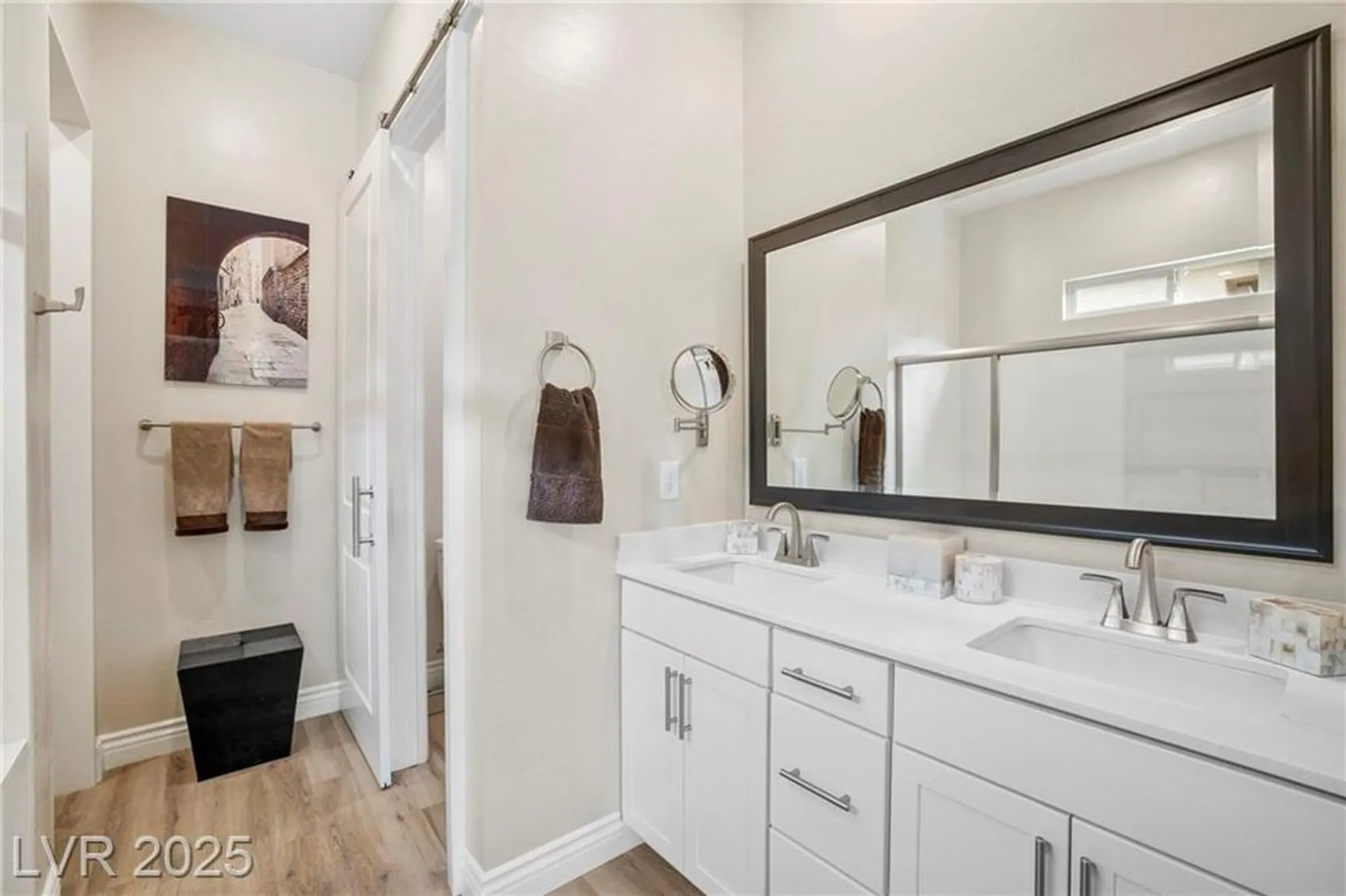 Property Slideshow image 18 of 45 | 10631 silver pond ave, Las Vegas, NV, 89135