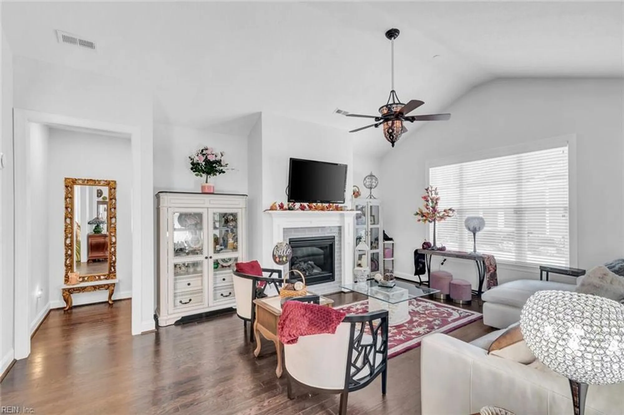 Property Slideshow image 16 of 36 | 936 biltmore way # 37, Chesapeake, VA, 23320