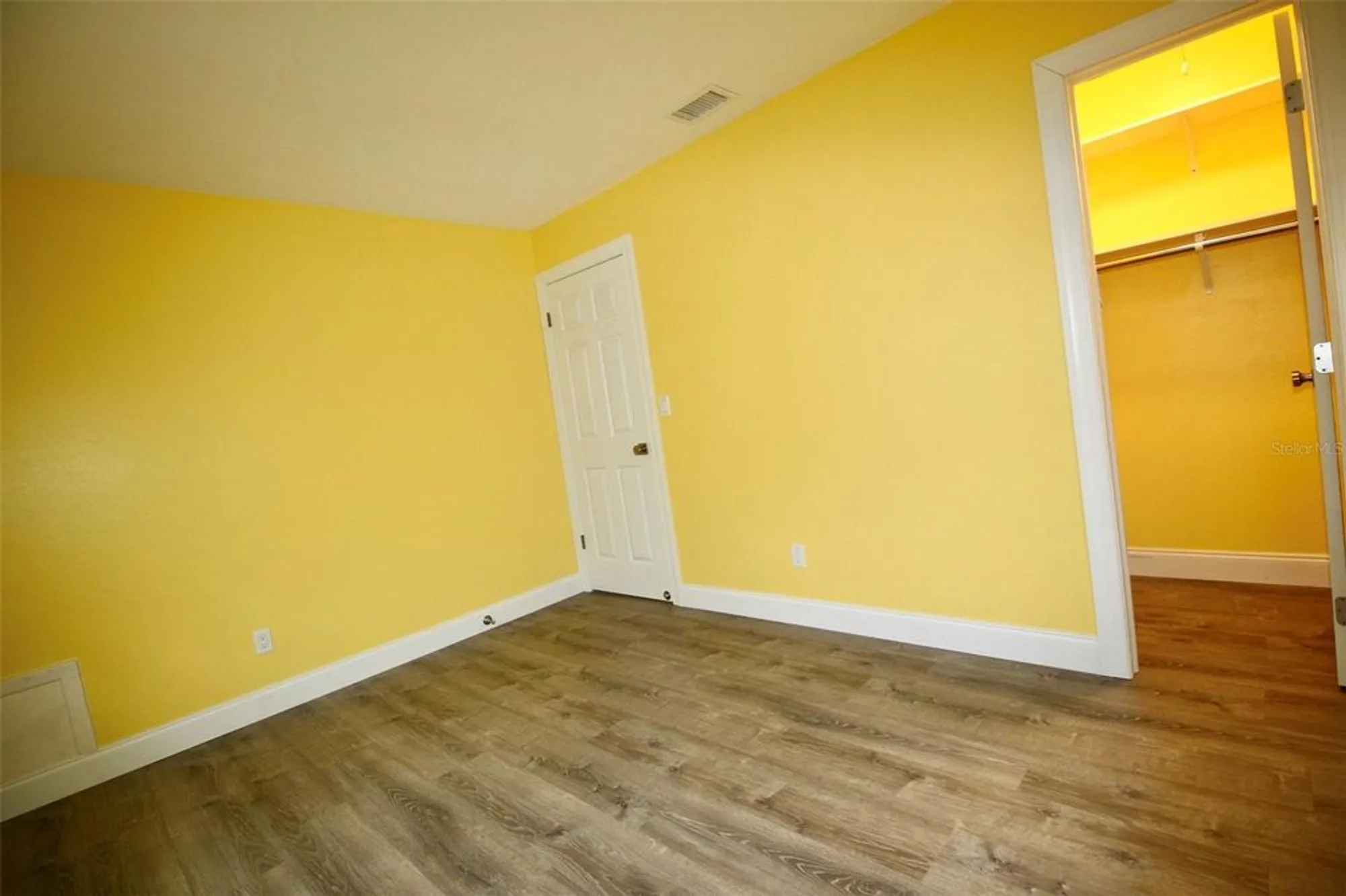 Property Slideshow image 30 of 47 | 3643 mainlands blvd, Pinellas Park, FL, 33782