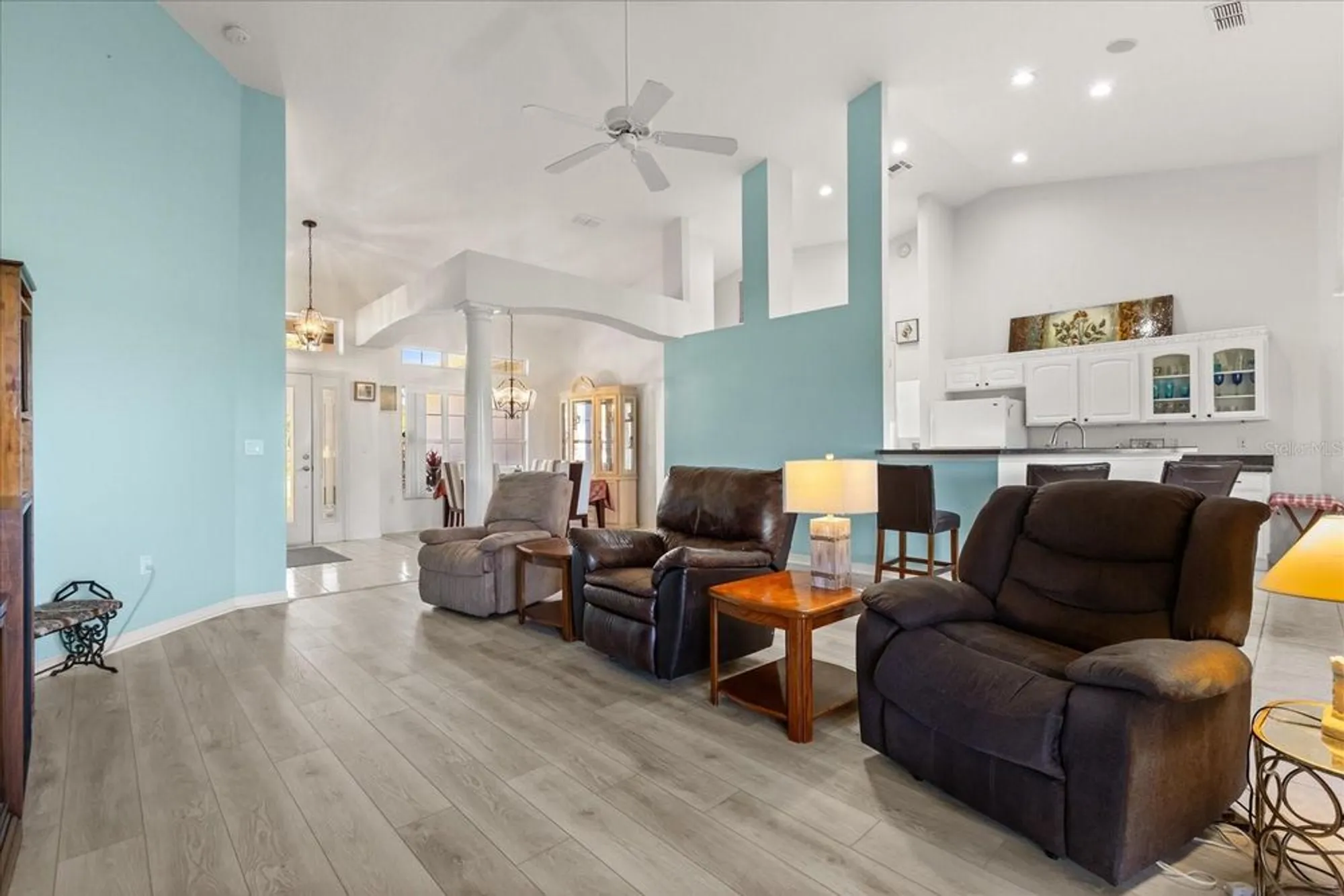 Property Slideshow image 13 of 52 | 5435 grove mnr, Lady Lake, FL, 32159