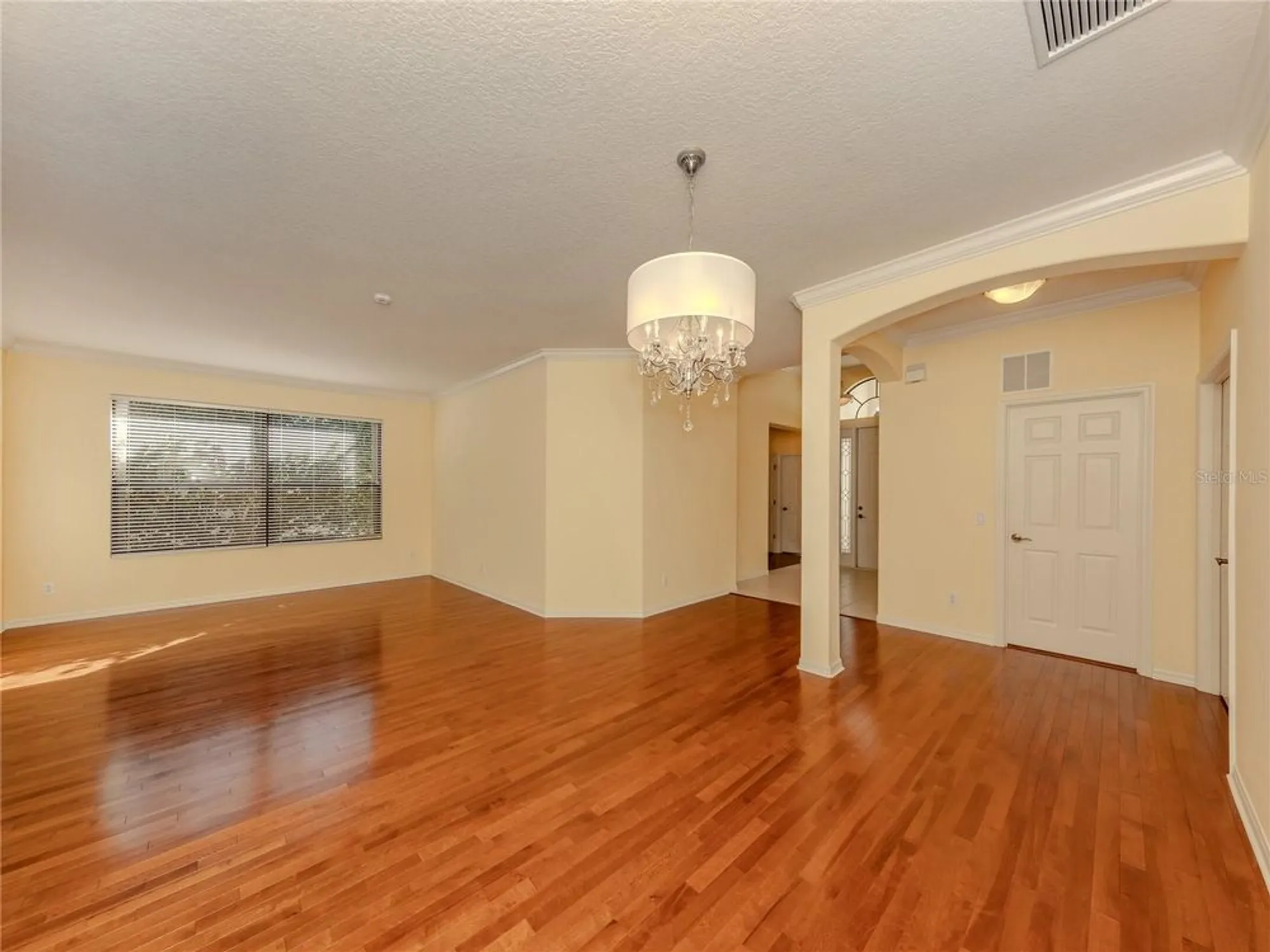 Property Slideshow image 17 of 55 | 4238 mackay falls ter, Sarasota, FL, 34243