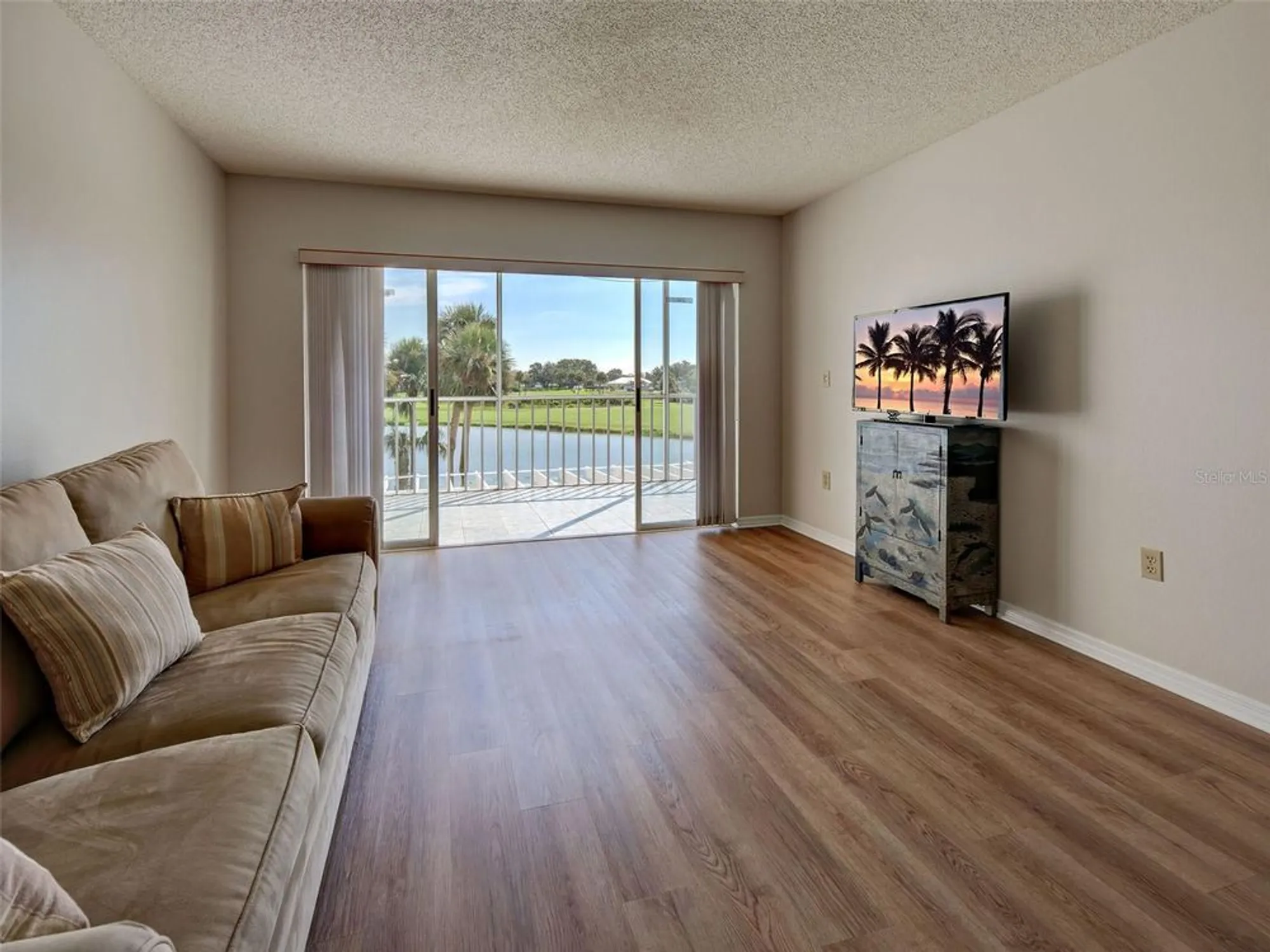 Property Slideshow image 24 of 54 | 406 cerromar cir 222, Venice, FL, 34293
