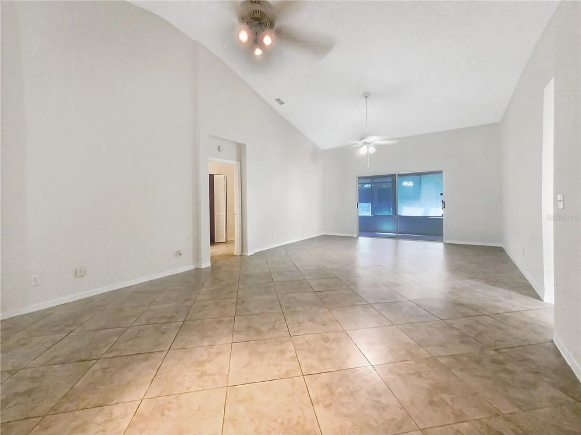 Property Slideshow image 4 of 22 | 1110 mcdaniel st # 1110, Sun City Center, FL, 33573