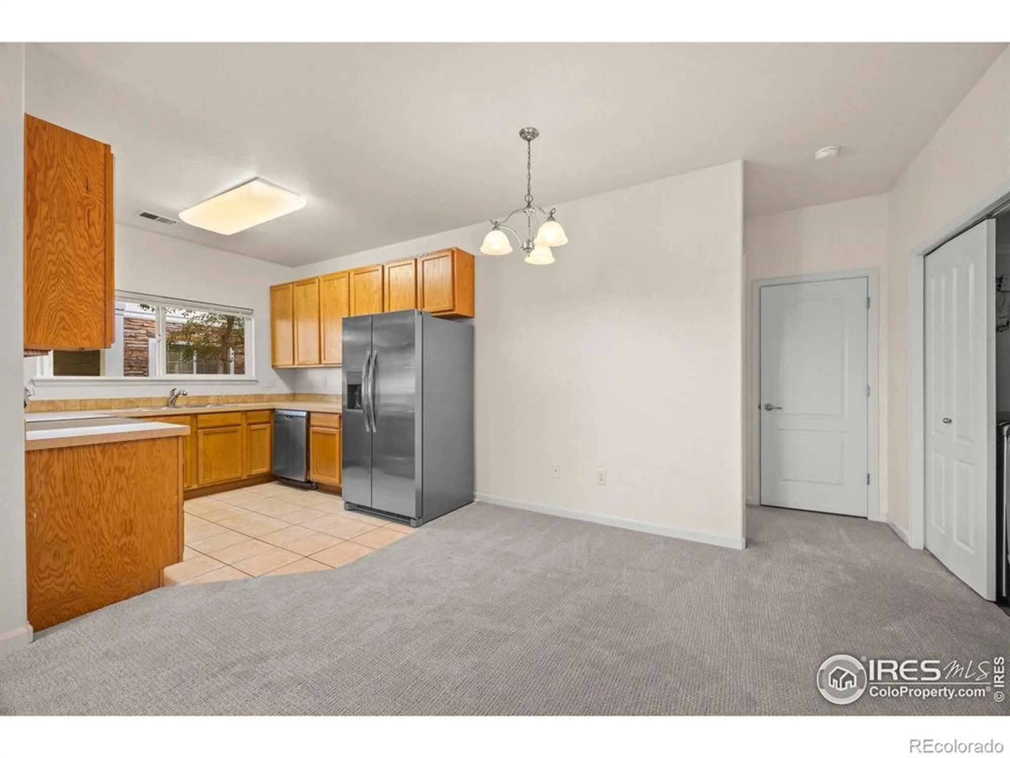 Property Slideshow image 12 of 24 | 4725 hahns peak dr 101, Loveland, CO, 80538
