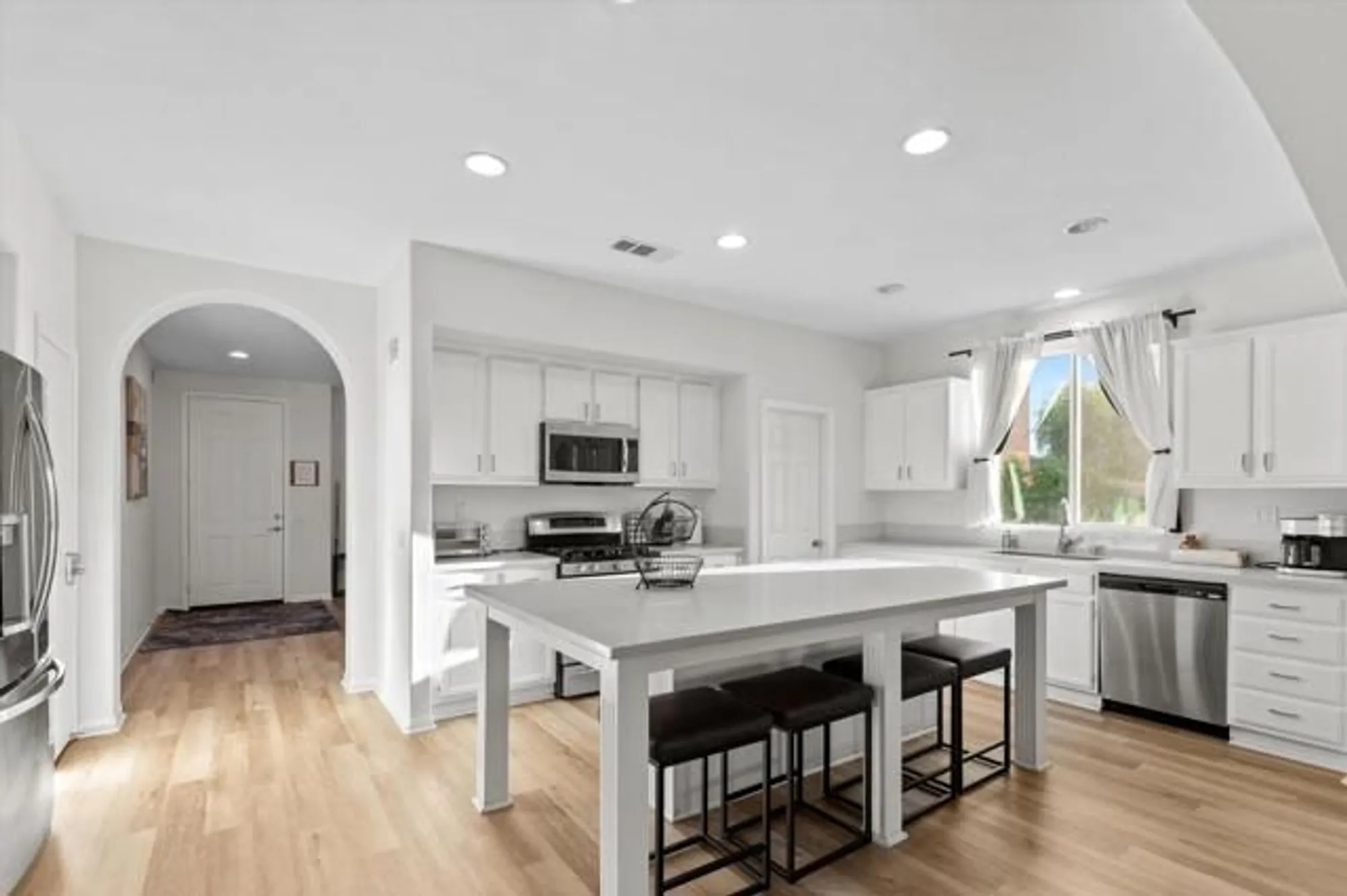 Property Slideshow image 5 of 29 | 84020 colibri ct, Indio, CA, 92203