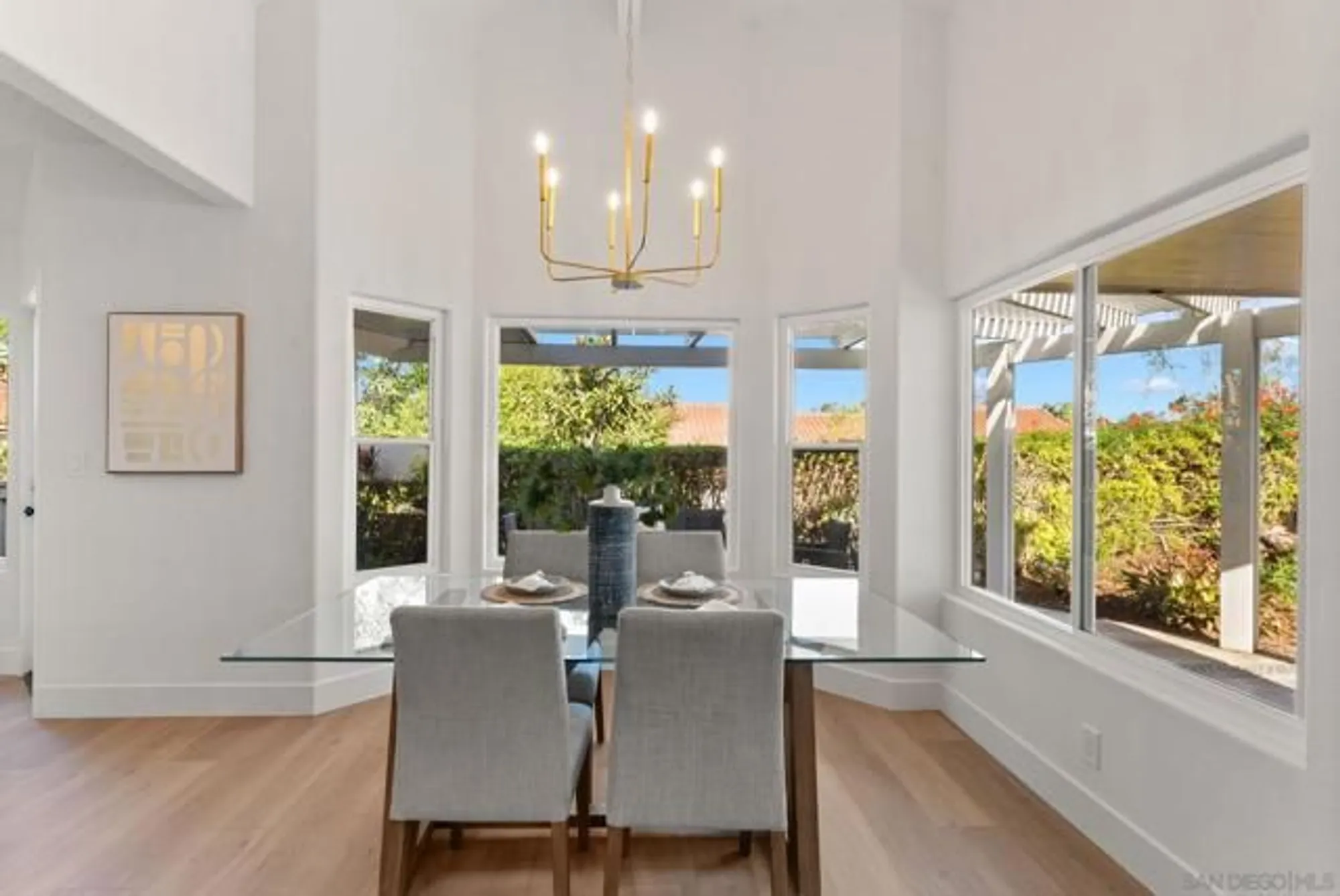 Property Slideshow image 12 of 33 | 5030 alicante way, Oceanside, CA, 92056