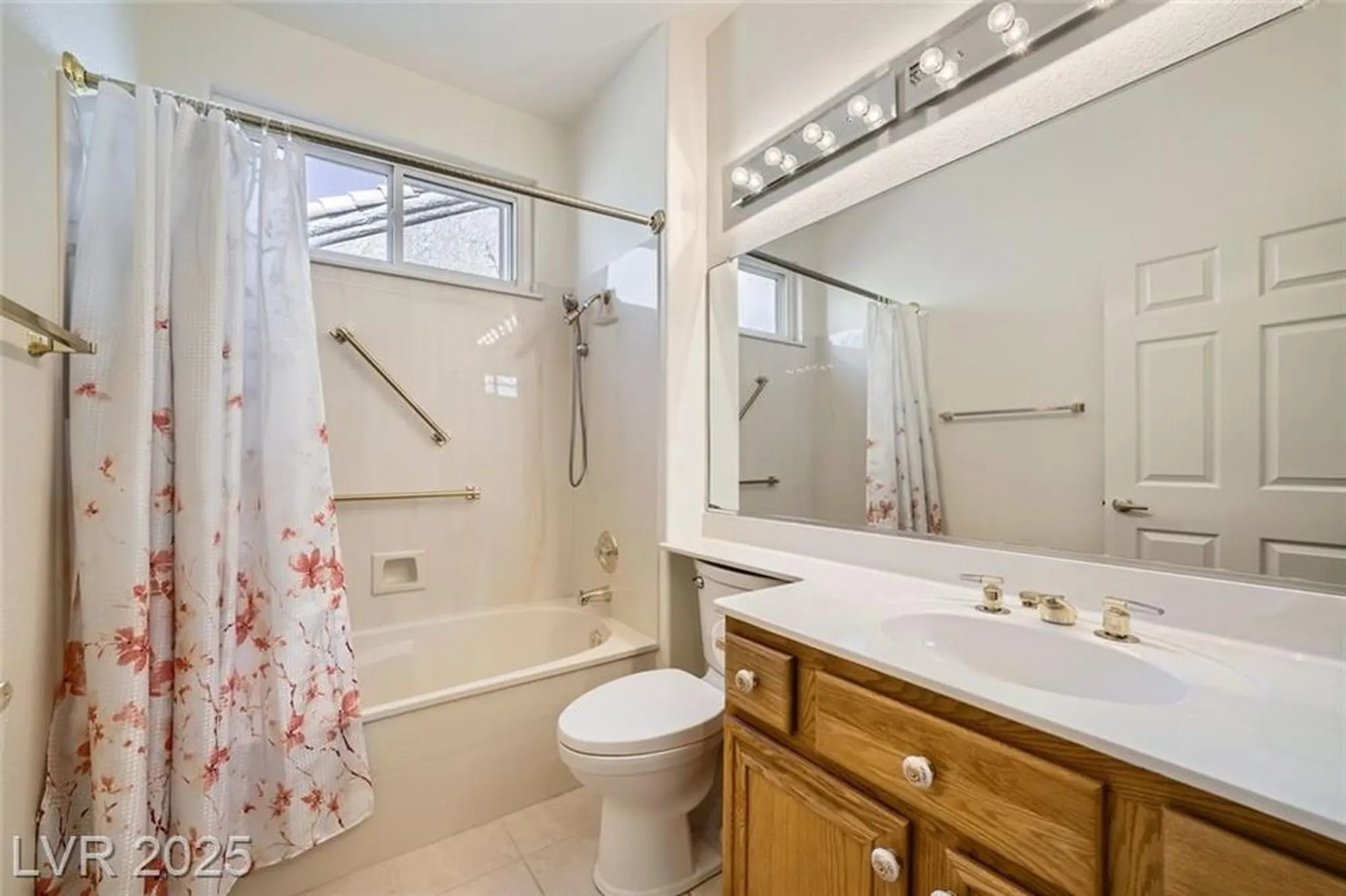 Property Slideshow image 20 of 26 | 2520 palmridge dr, Las Vegas, NV, 89134