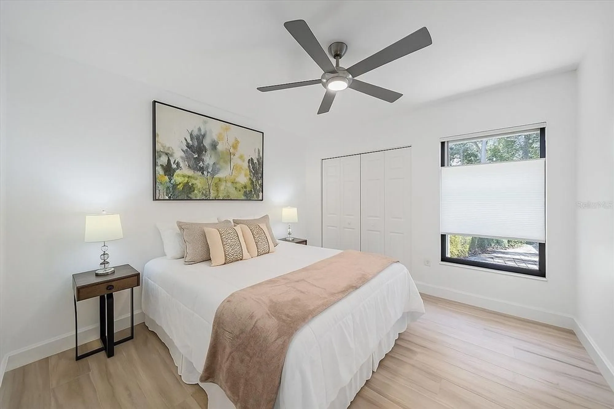 Property Slideshow image 23 of 33 | 1684 pintail way 7, Sarasota, FL, 34231