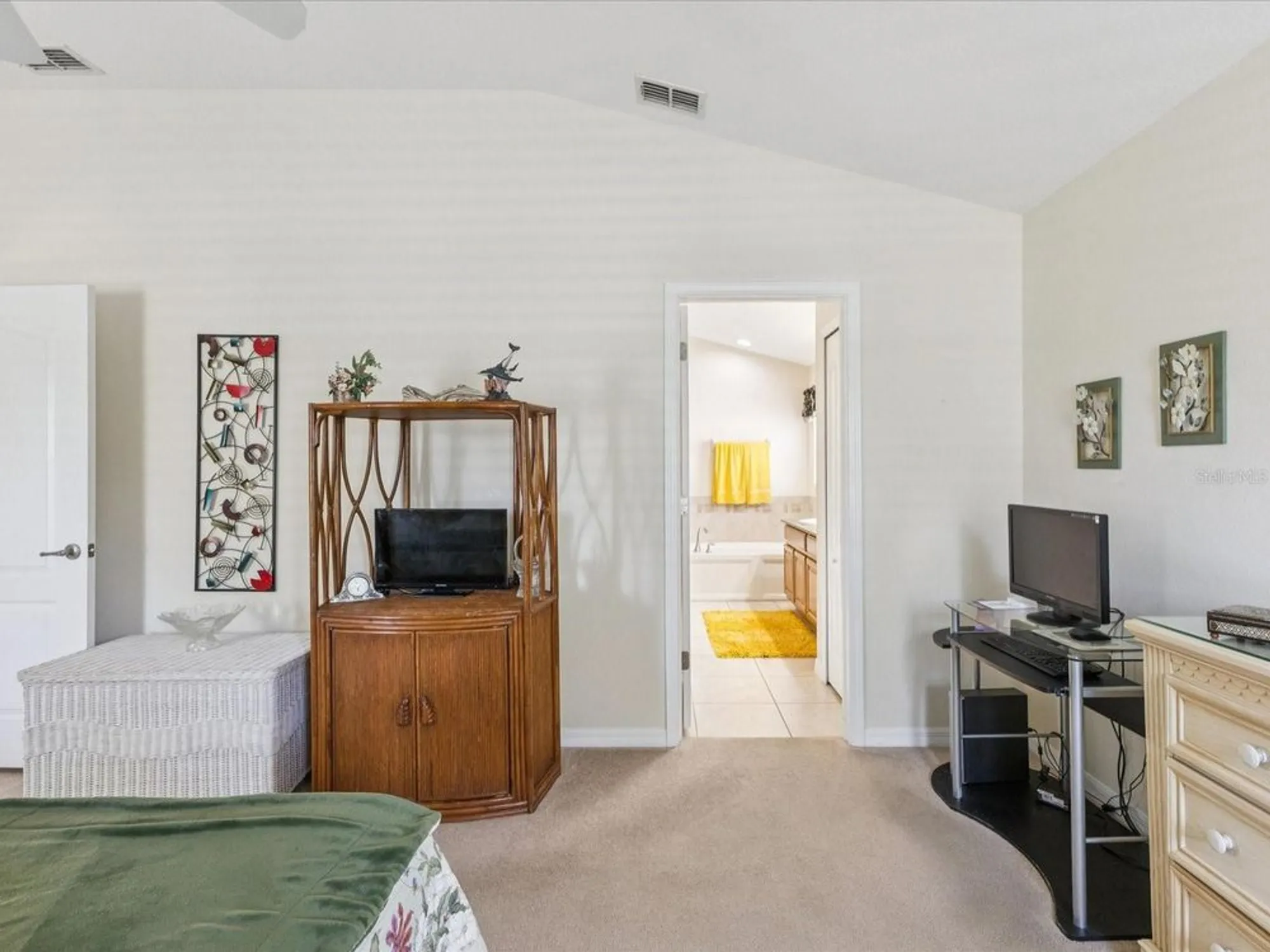 Property Slideshow image 18 of 66 | 18711 rolling hills loop, Hudson, FL, 34667