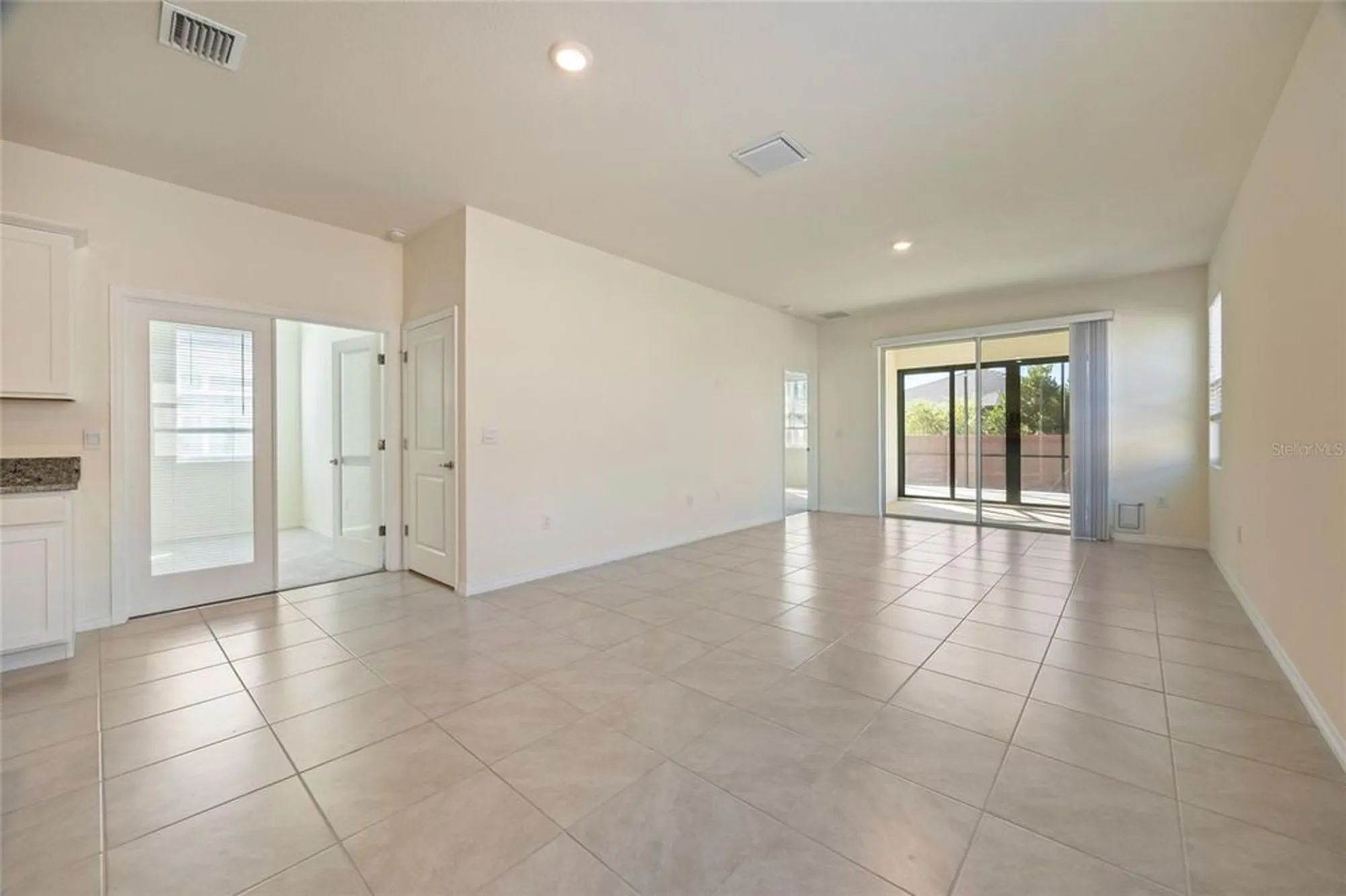 Property Slideshow image 13 of 45 | 5536 nw 40th loop, Ocala, FL, 34482
