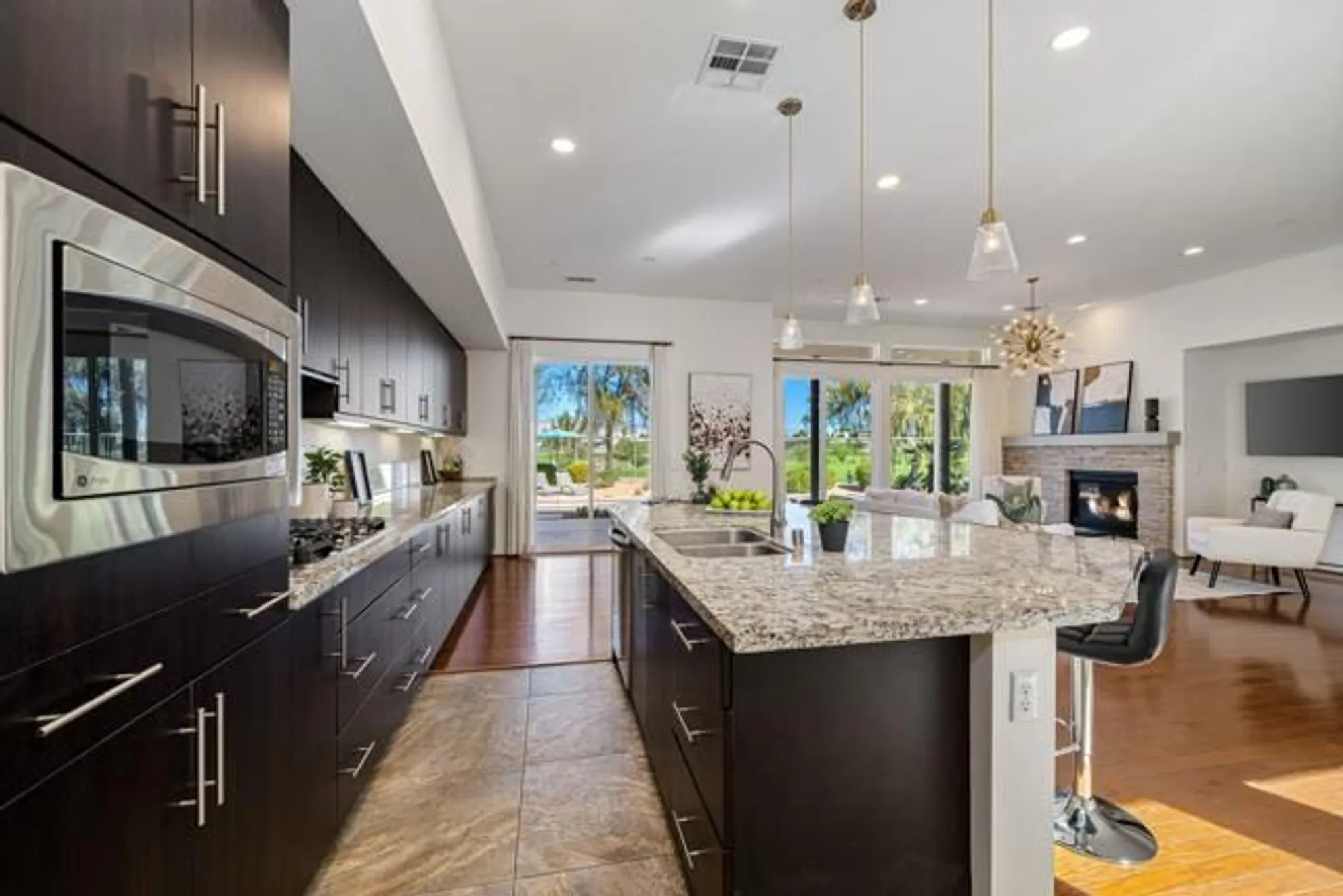 Property Slideshow image 25 of 48 | 730 equinox way, Palm Springs, CA, 92262