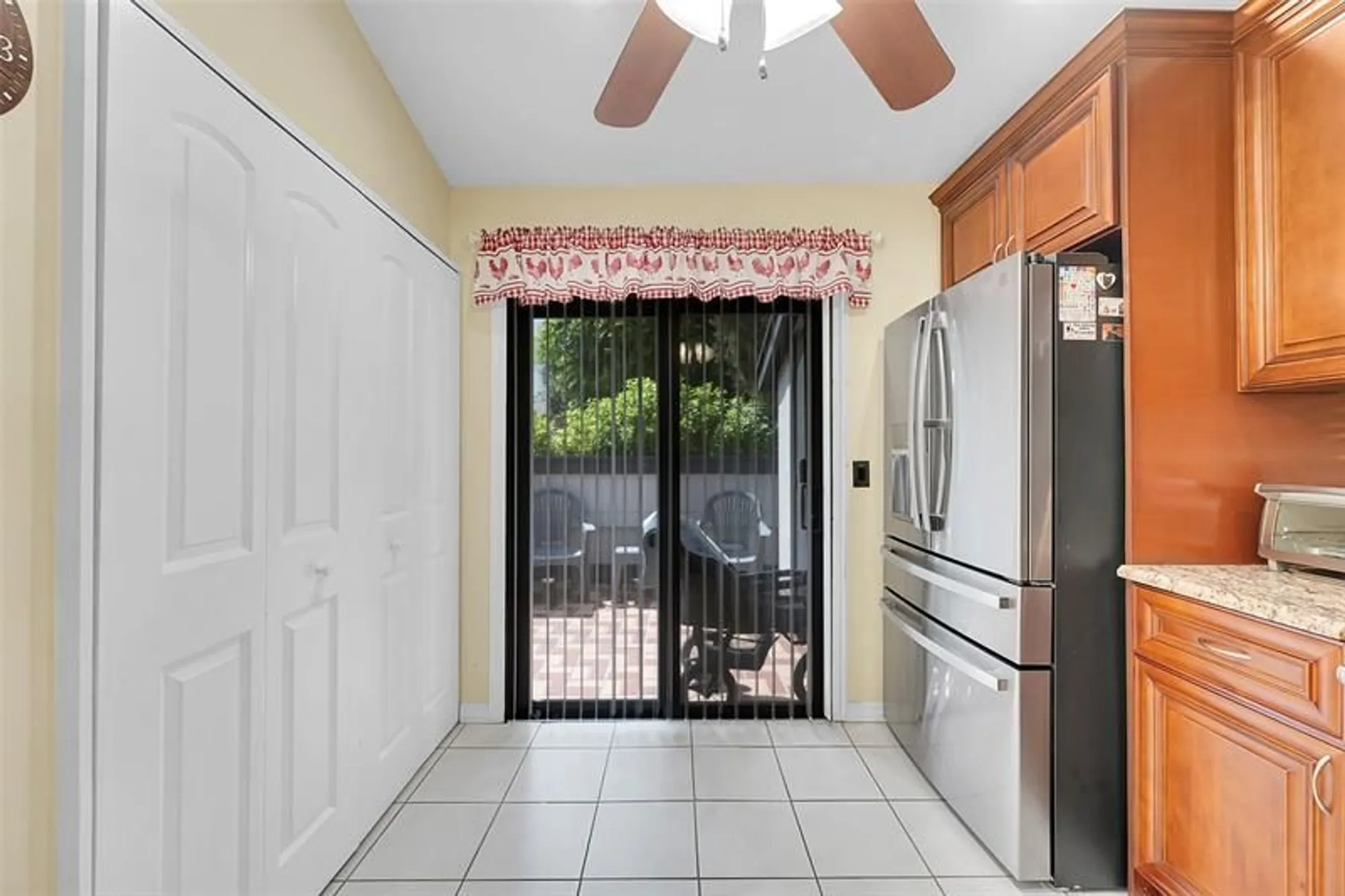 Property Slideshow image 14 of 53 | 468 long bow ct # 468, Royal Palm Beach, FL, 33411