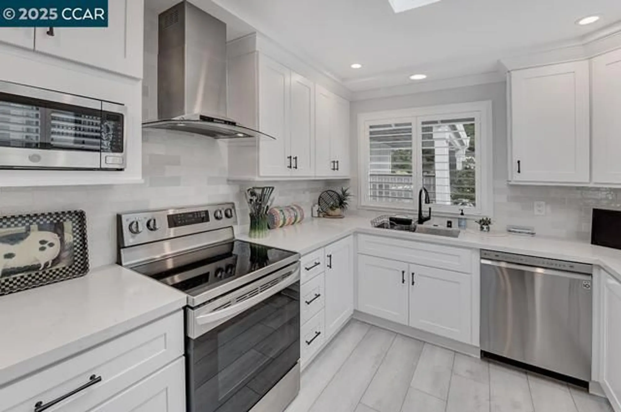 Property Slideshow image 12 of 57 | 925 terra california dr 1, Walnut Creek, CA, 94595