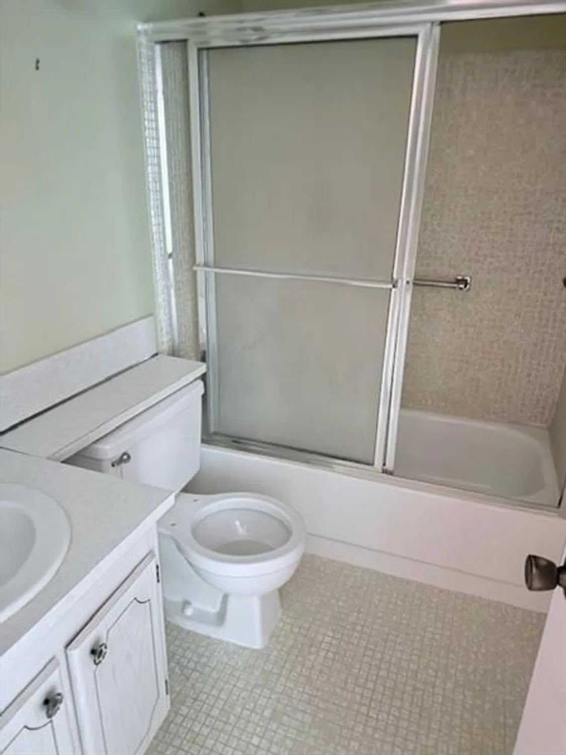 Property Slideshow image 7 of 37 | 103 newport f # 103, Deerfield Beach, FL, 33442