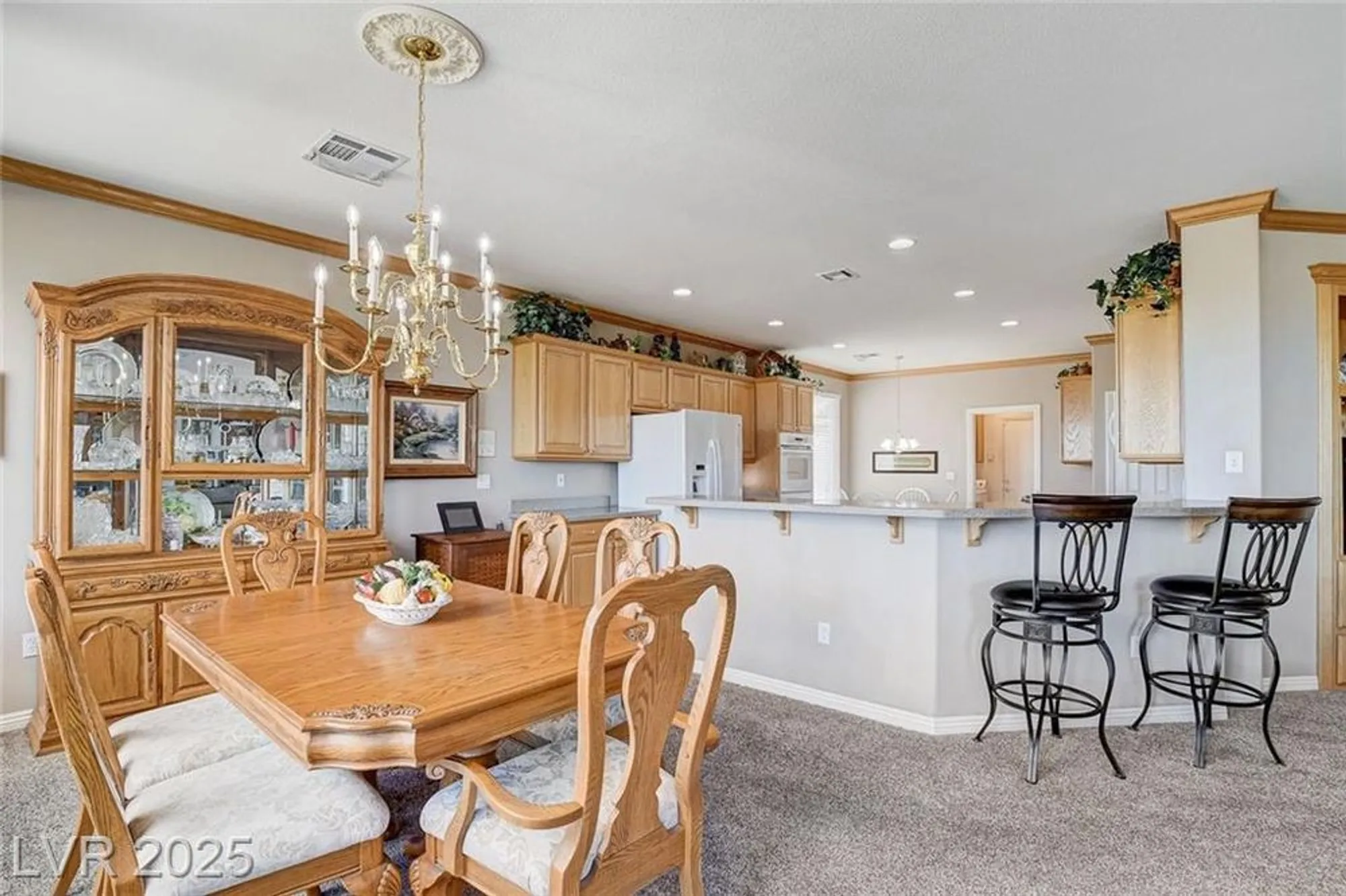 Property Slideshow image 8 of 48 | 10584 abisso dr, Las Vegas, NV, 89135