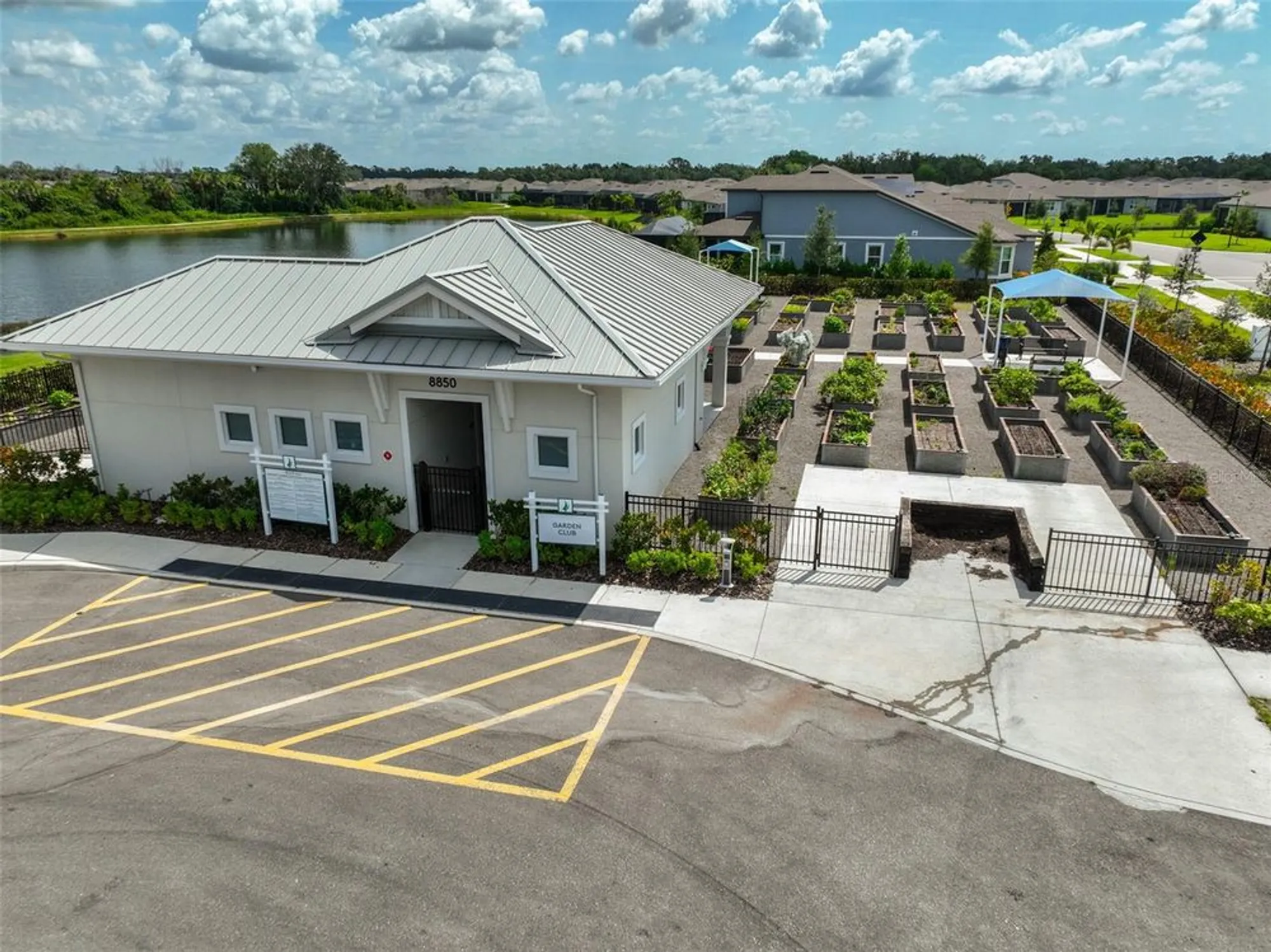 Property Slideshow image 52 of 87 | 9421 shorebird ct, Parrish, FL, 34219