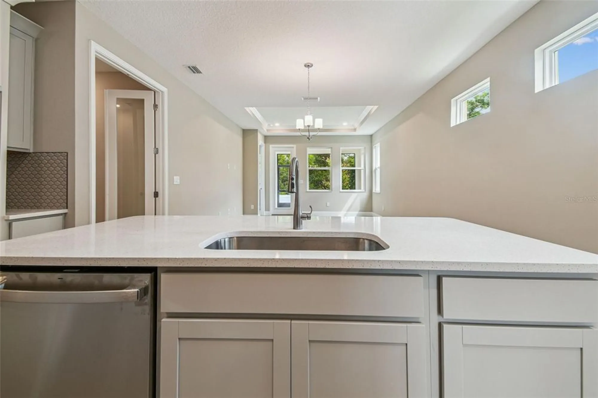 Property Slideshow image 8 of 13 | 3731 nandina cir, Sun City Center, FL, 33573