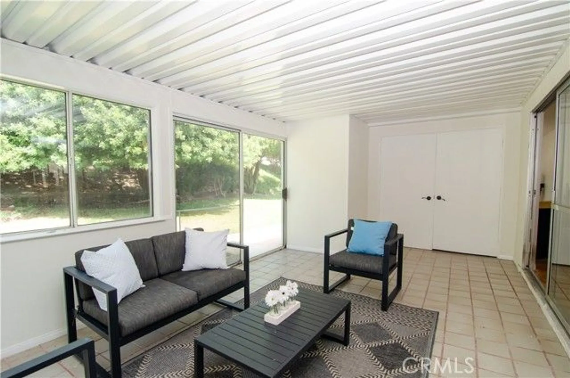 Property Slideshow image 23 of 44 | 26701 oak branch cir, Newhall, CA, 91321