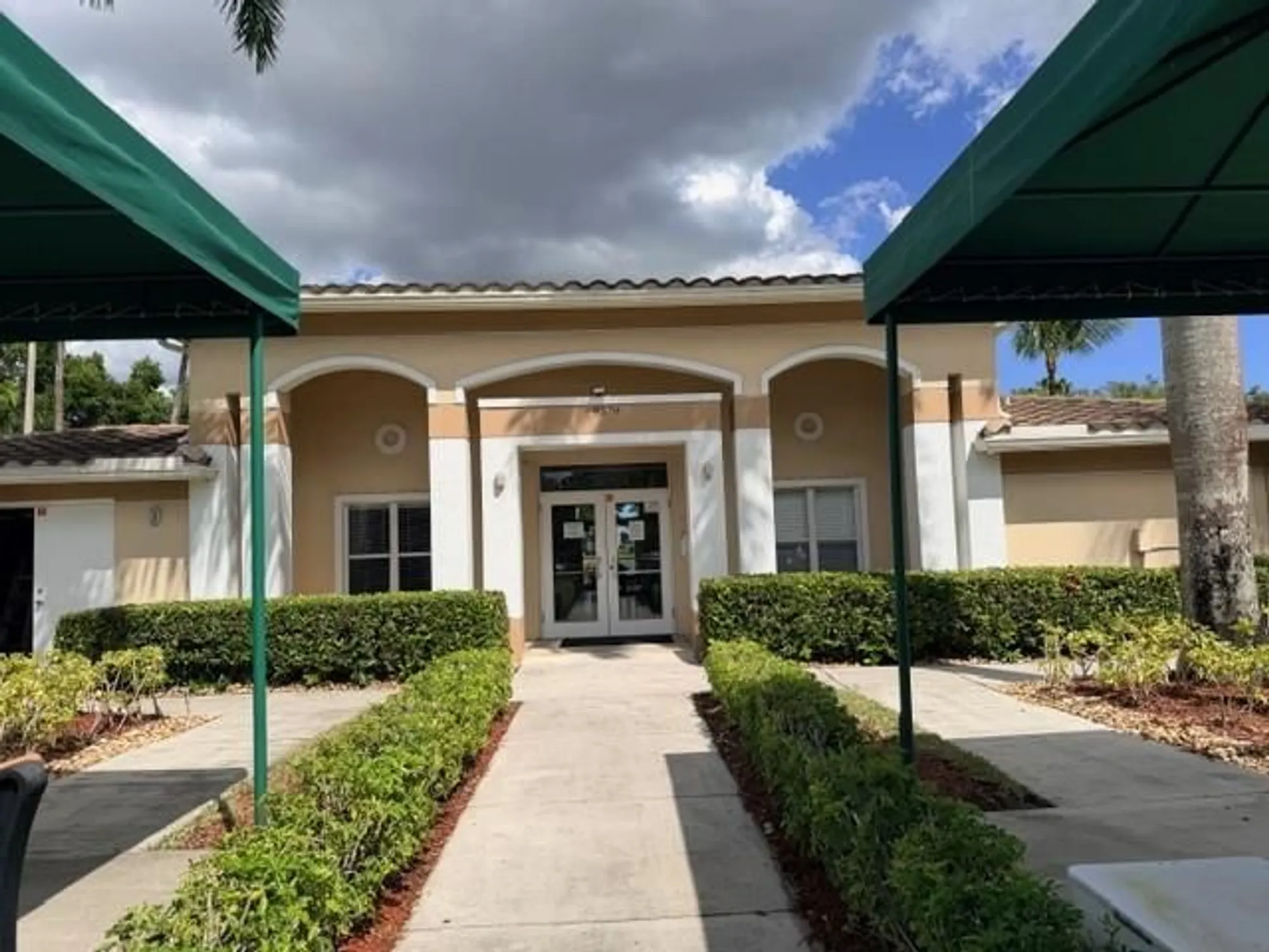 Property Slideshow image 19 of 29 | 9580 weldon cir apt k307, Fort Lauderdale, FL, 33321