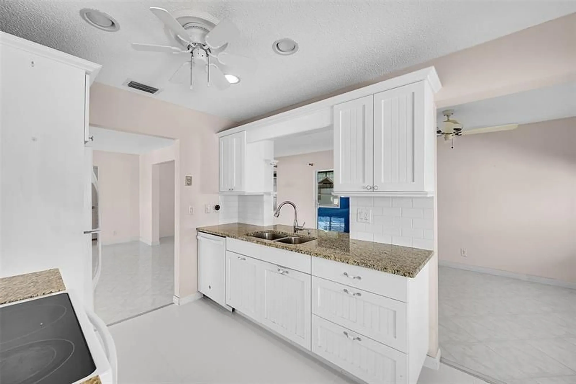 Property Slideshow image 10 of 35 | 1515 sw 21st st, Boynton Beach, FL, 33426