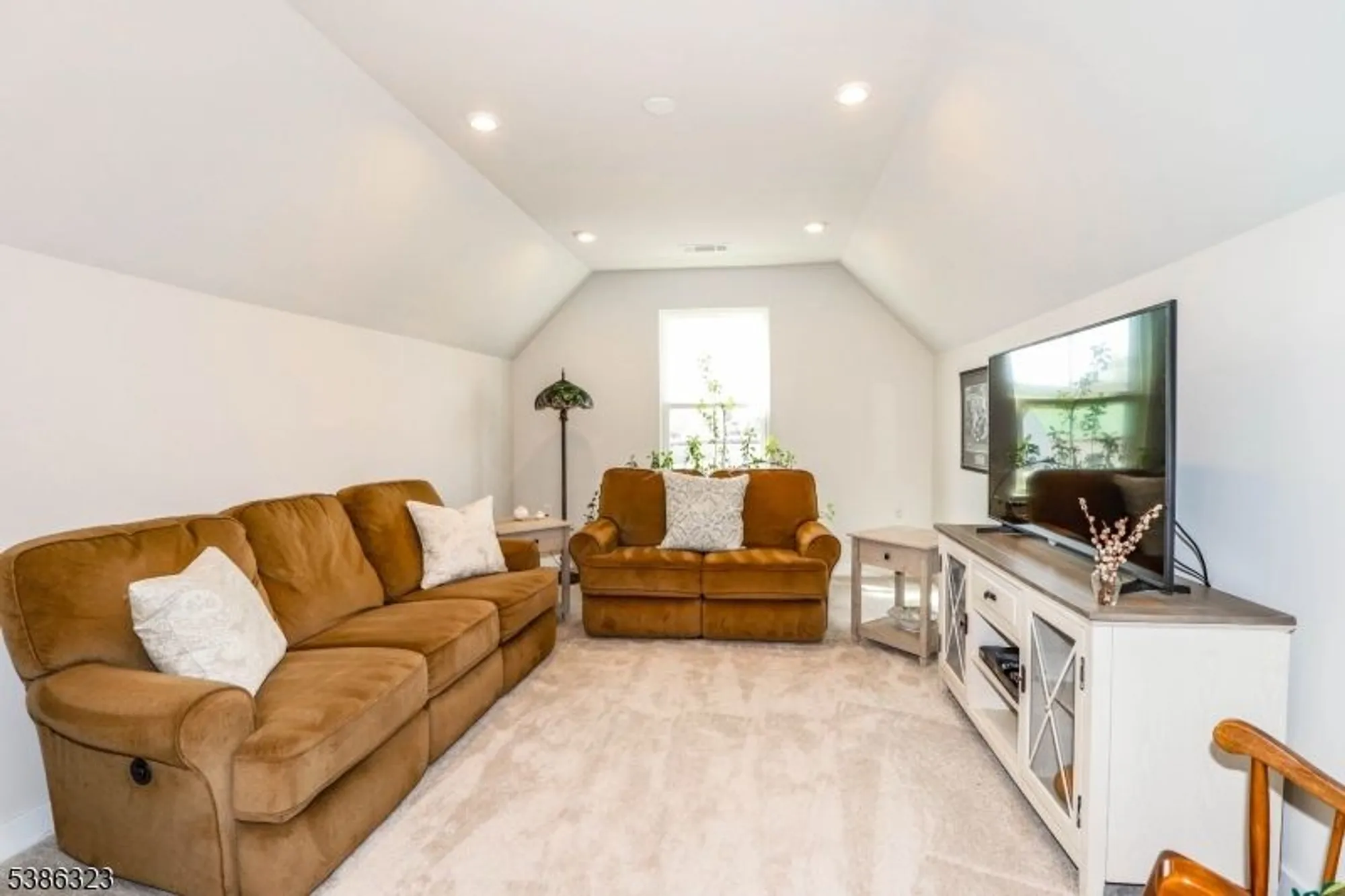 Property Slideshow image 22 of 26 | 10 sparrowhawk st, Washington, NJ, 07882