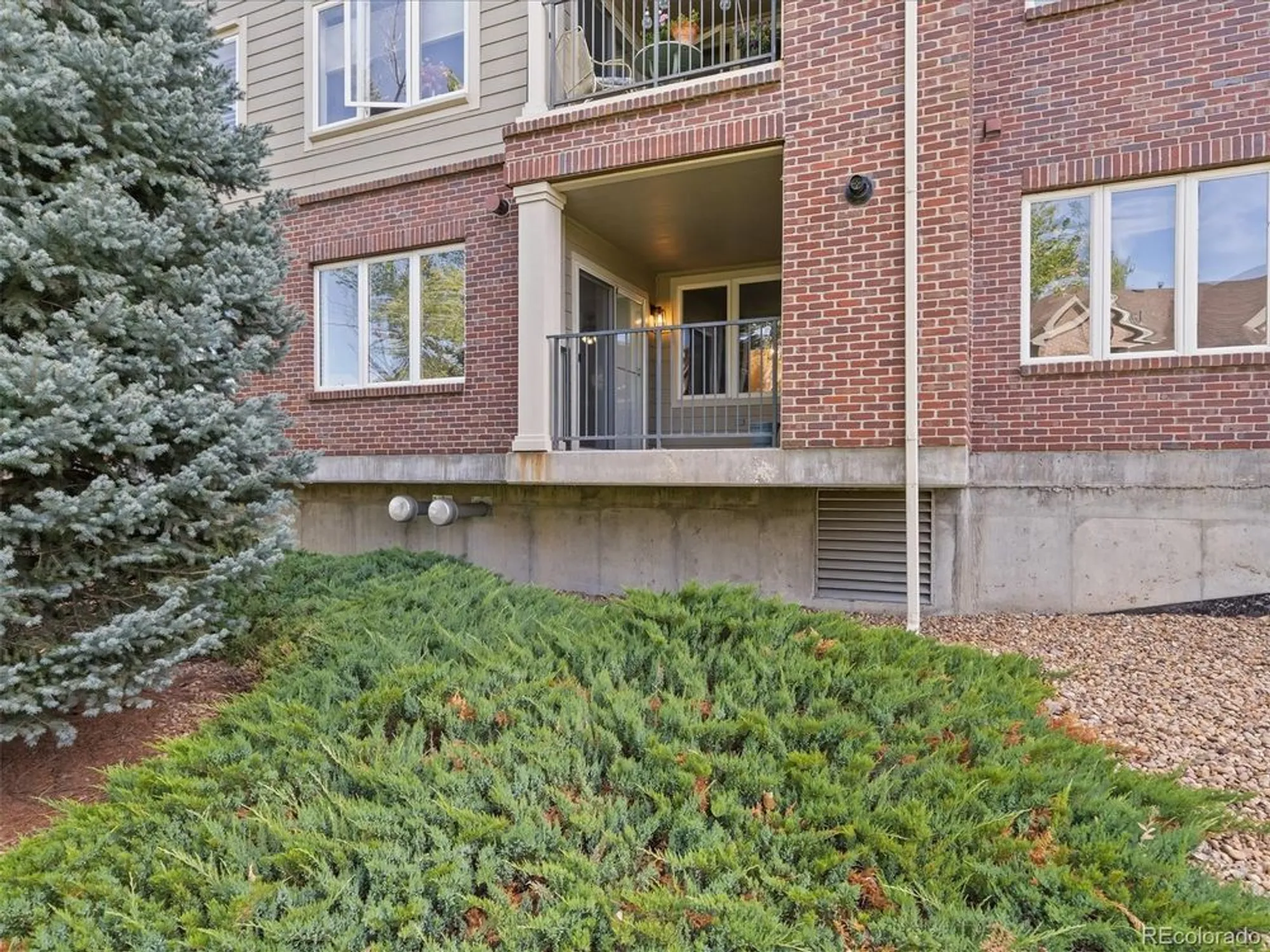 Property Slideshow image 28 of 40 | 2894 w riverwalk cir b108, Littleton, CO, 80123