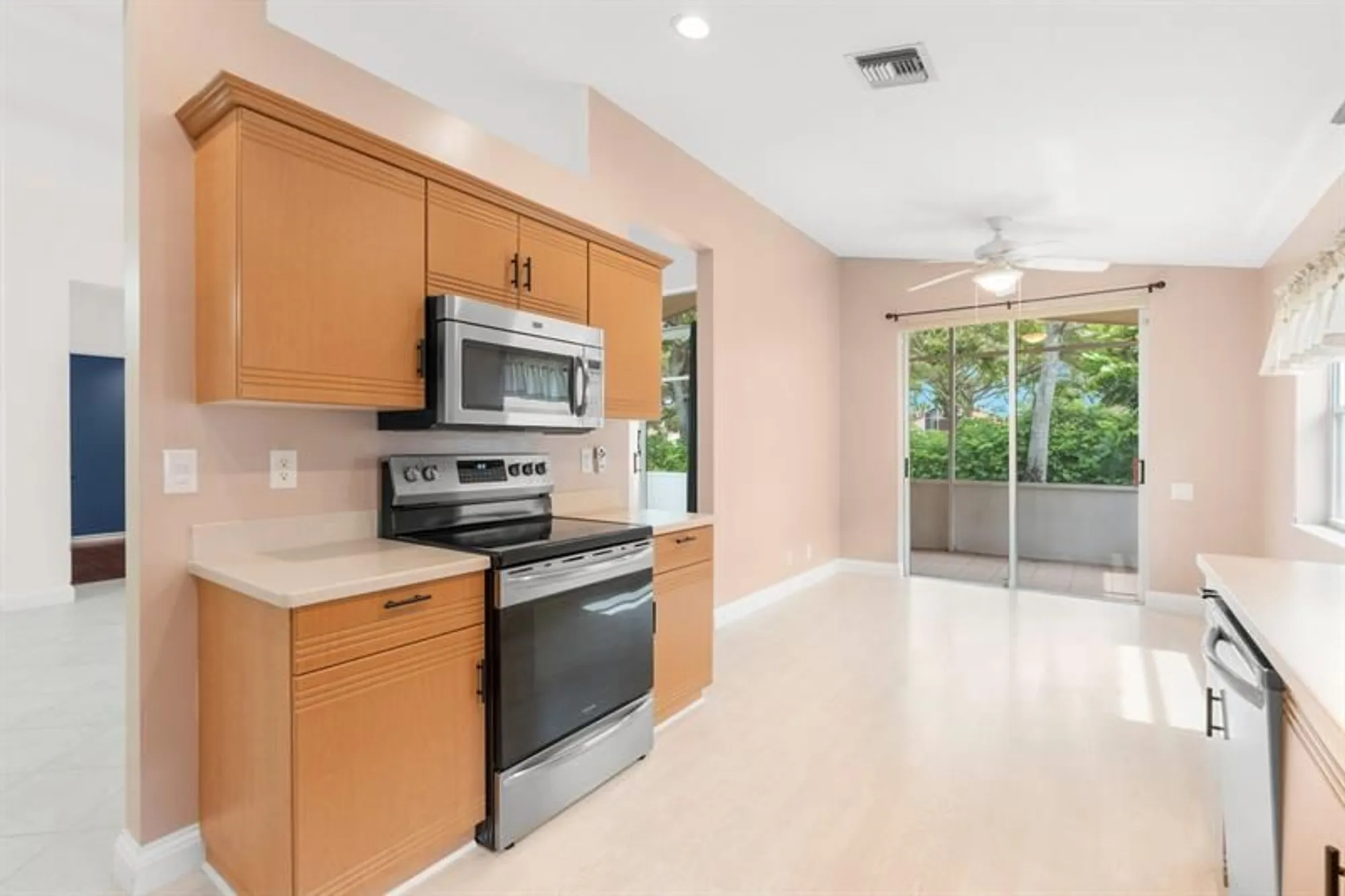 Property Slideshow image 8 of 36 | 11826 haddon pkwy, Boynton Beach, FL, 33437