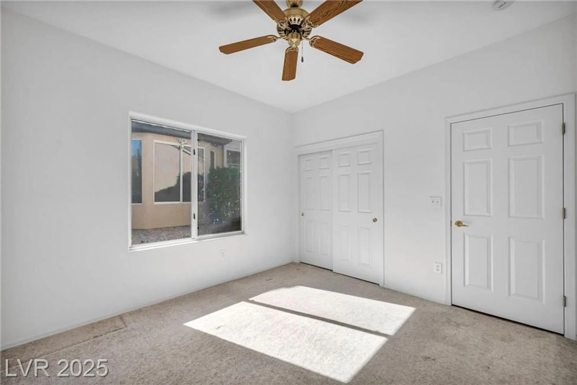 Property Slideshow image 49 of 71 | 2567 evening sky dr, Henderson, NV, 89052