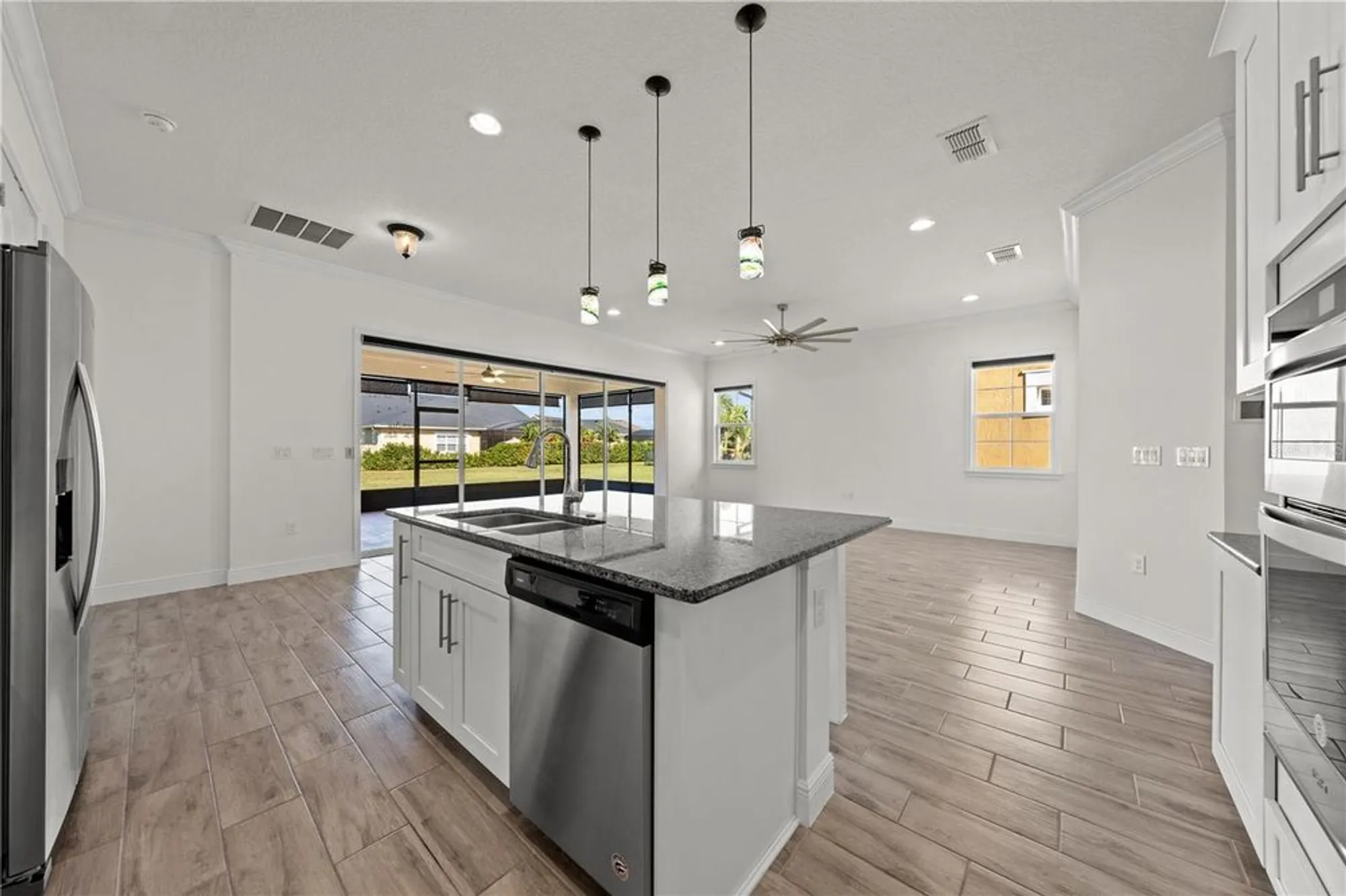 Property Slideshow image 18 of 83 | 2712 southland st, Saint Cloud, FL, 34772