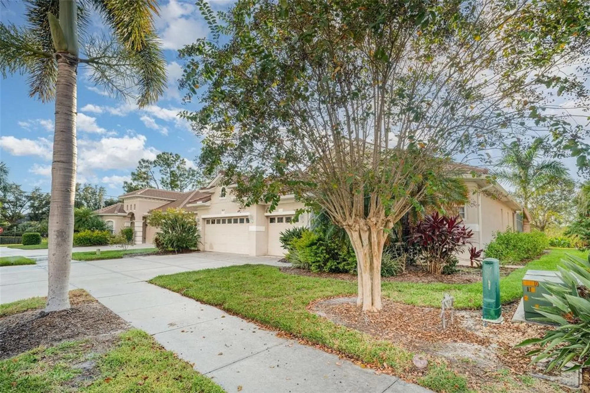 Property Slideshow image 8 of 20 | 1011 creek nine dr, North Port, FL, 34291